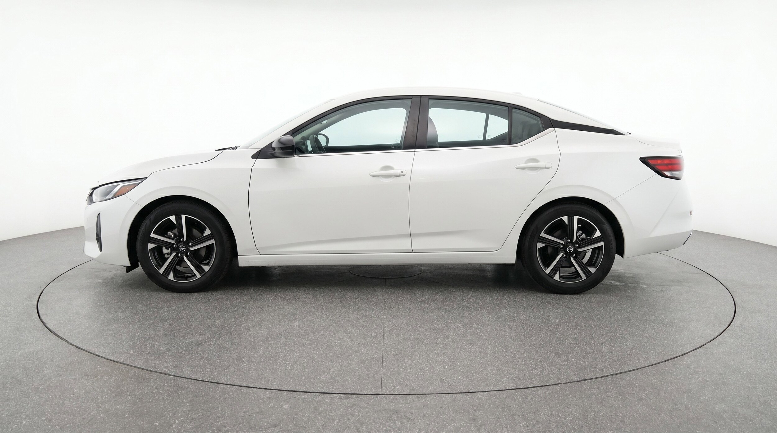 Thumbnail: 2025 Nissan Sentra - 5