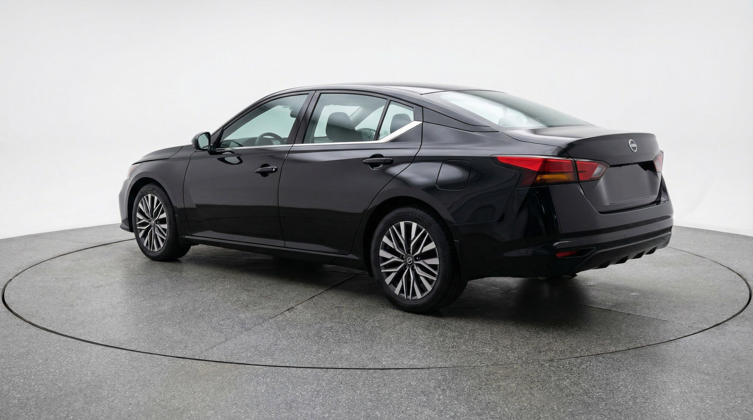 Thumbnail: 2025 Nissan Altima - 6