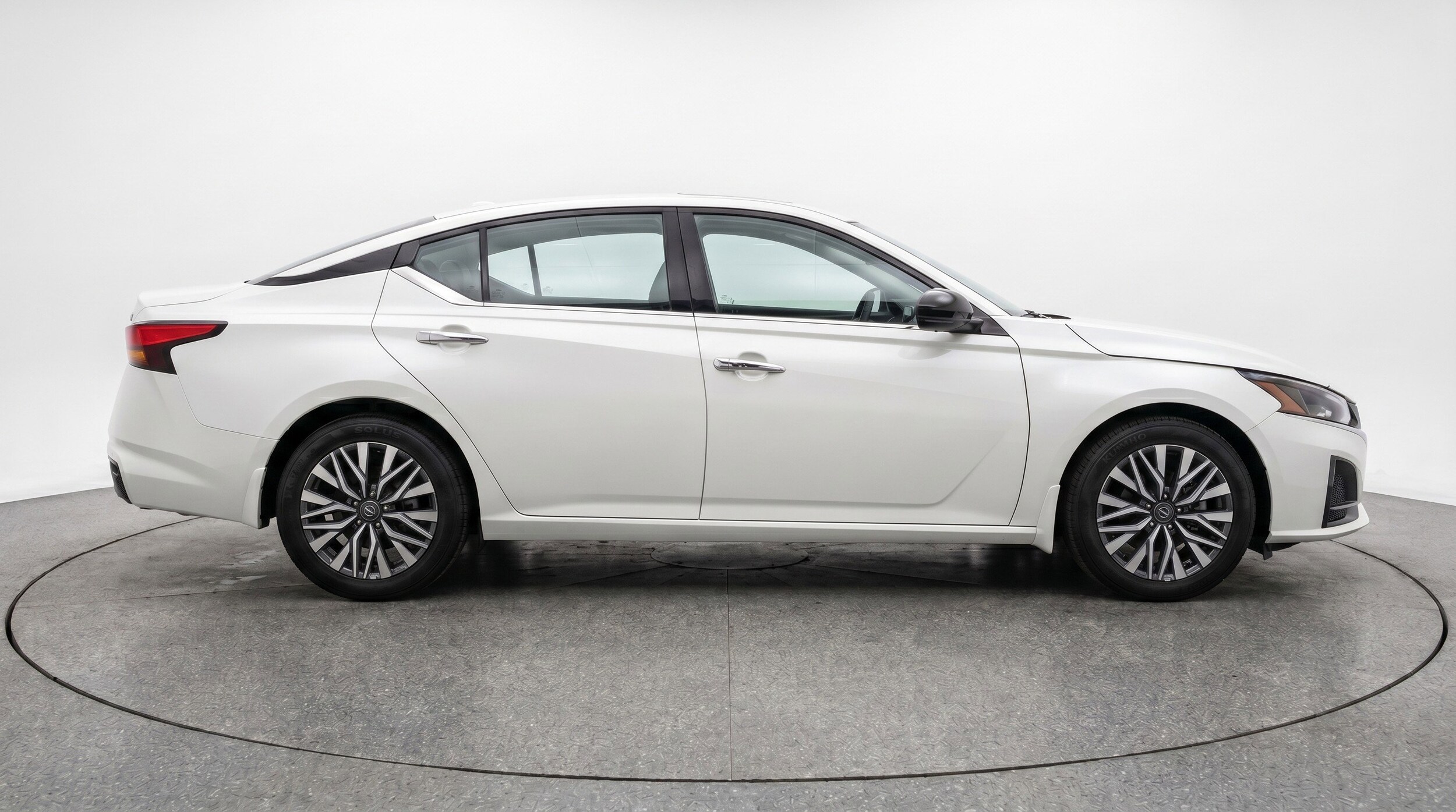 Thumbnail: 2025 Nissan Altima - 11