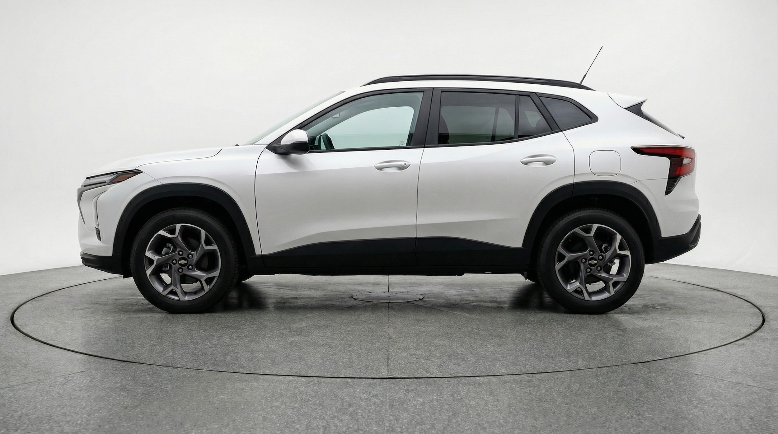 Thumbnail: 2025 Chevrolet Trax - 4