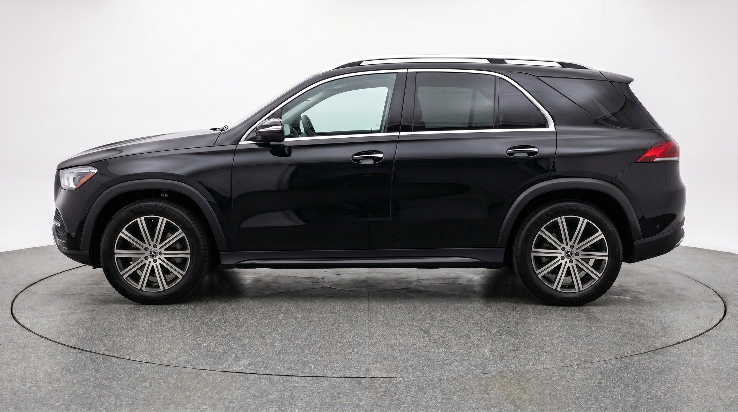 Thumbnail: 2026 Mercedes-Benz GLE - 5
