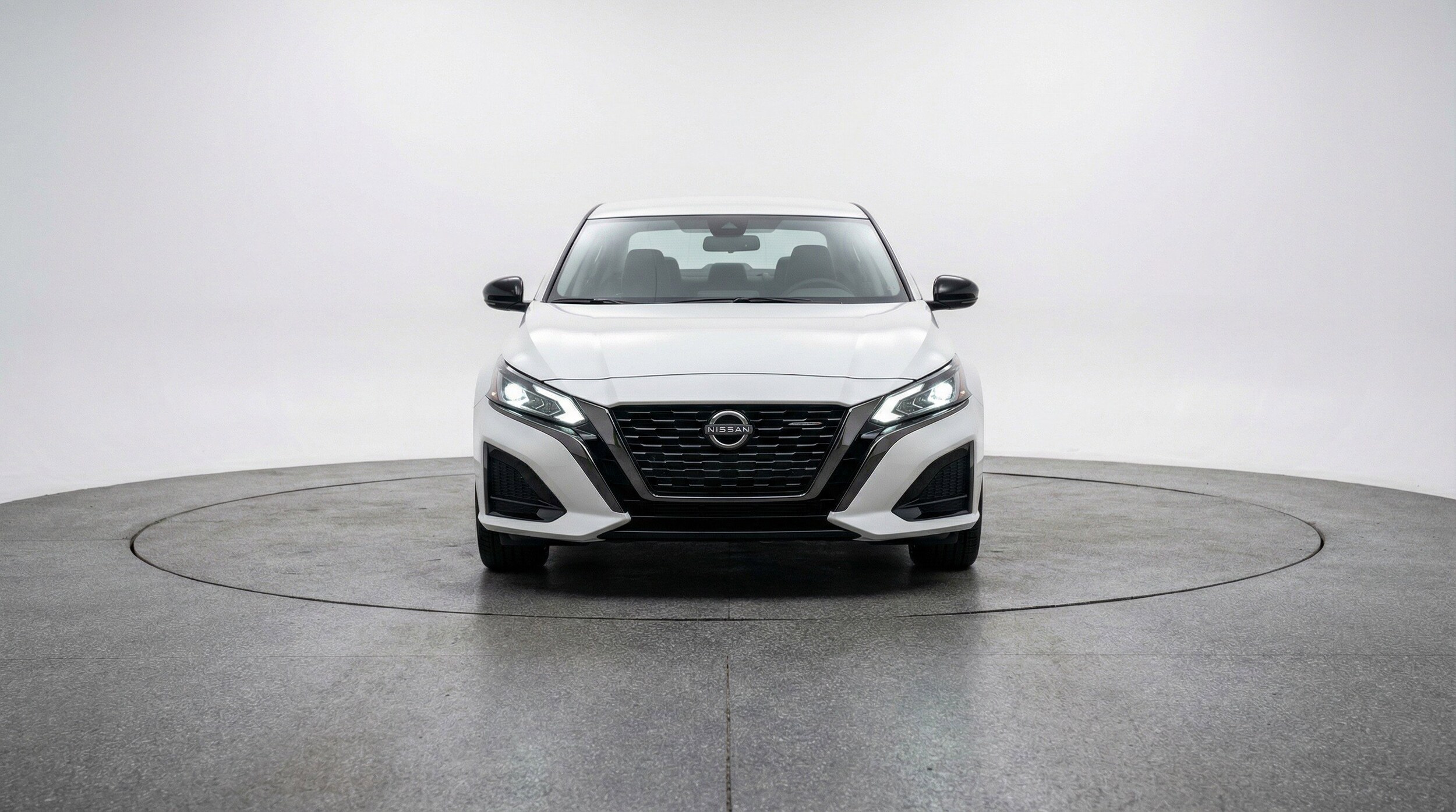 Thumbnail: 2025 Nissan Altima - 2