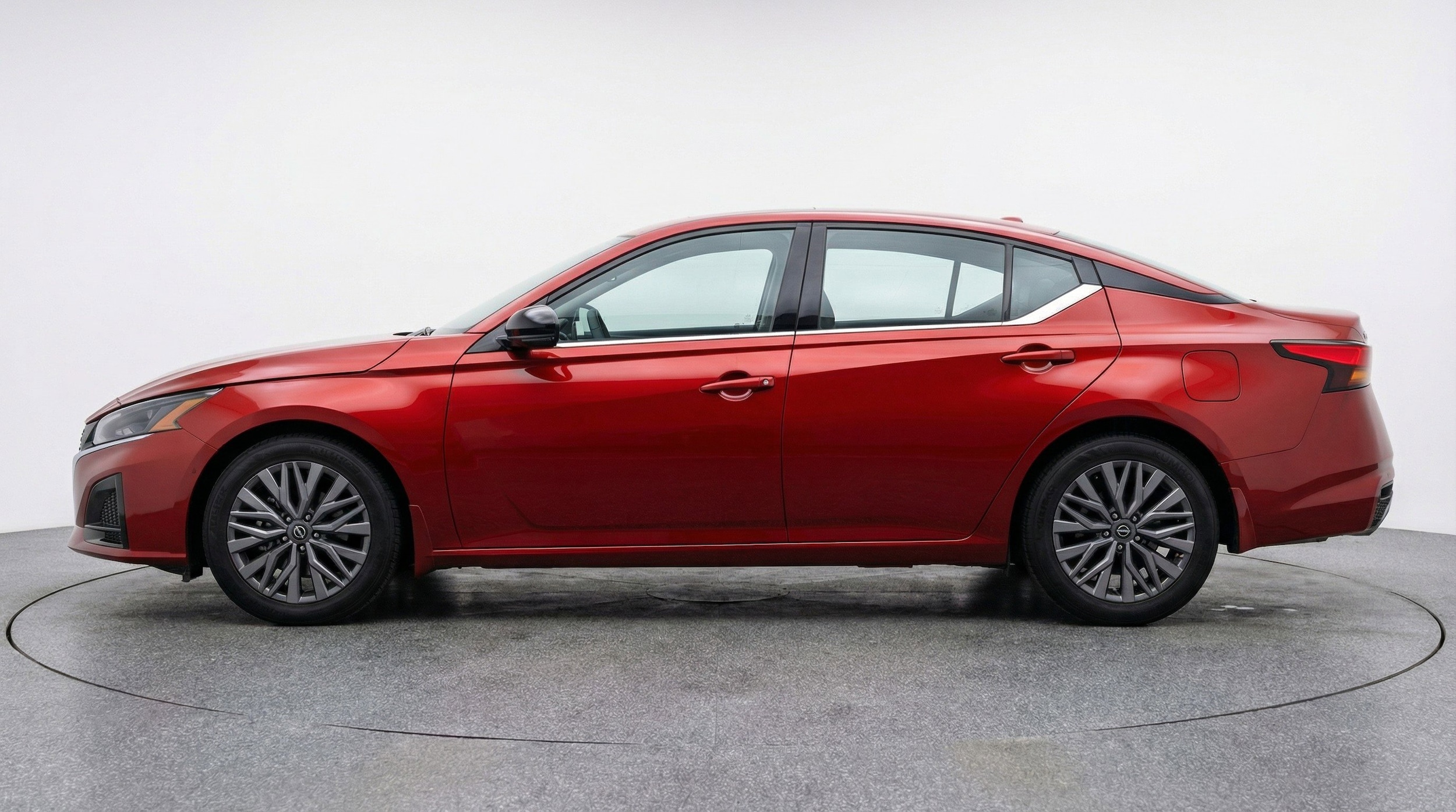 Thumbnail: 2025 Nissan Altima - 5