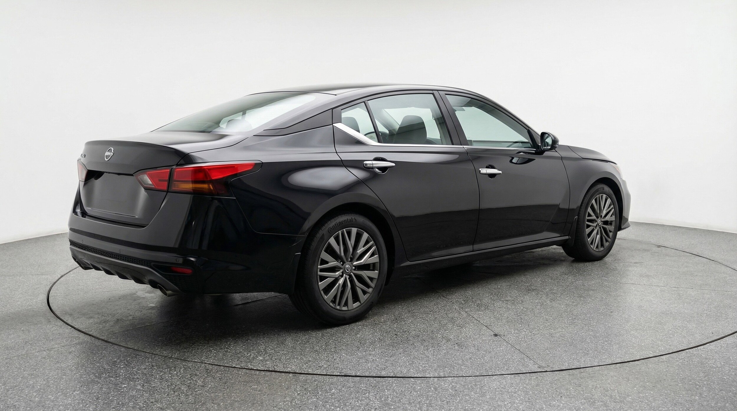 Thumbnail: 2025 Nissan Altima - 9