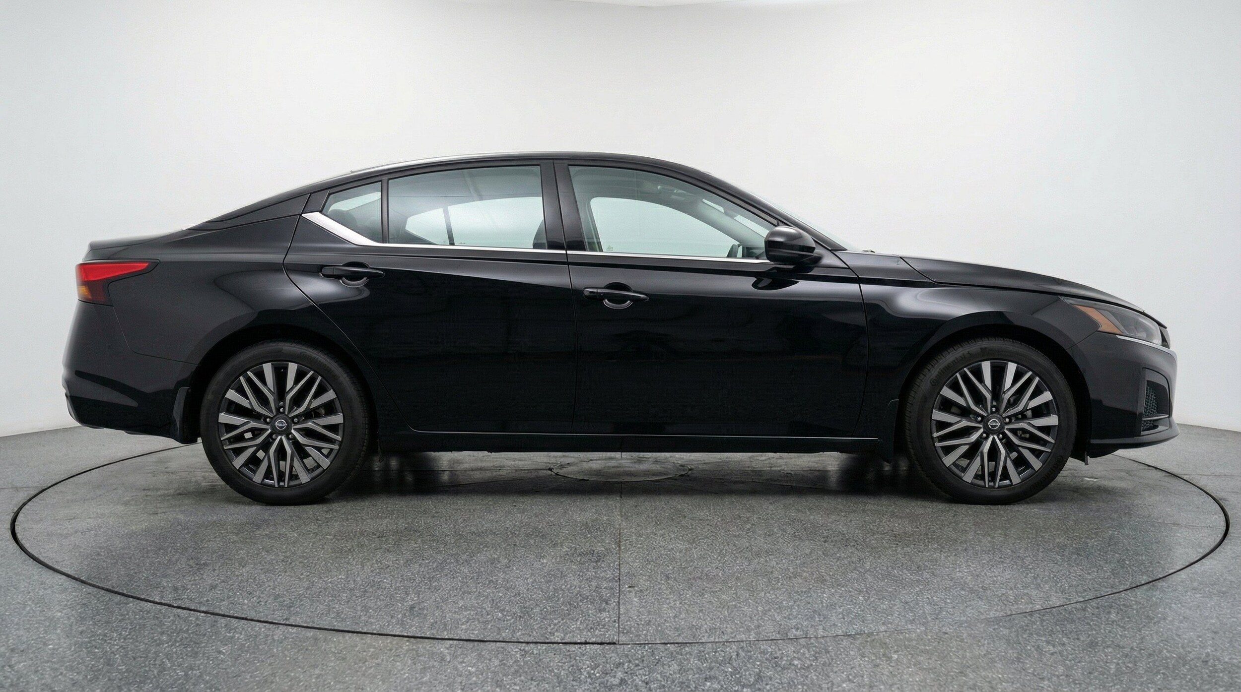 Thumbnail: 2025 Nissan Altima - 11