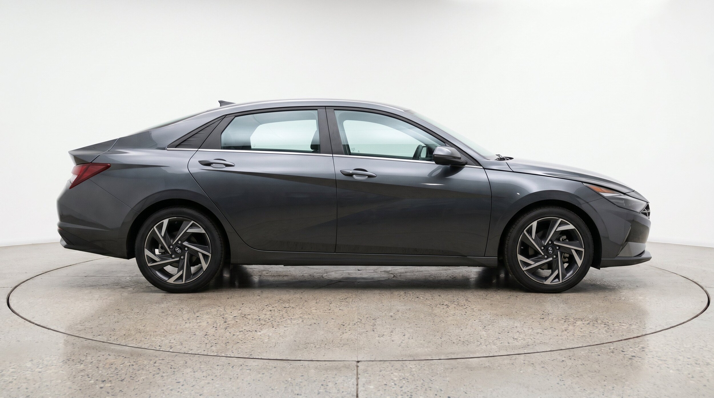 Thumbnail: 2025 Hyundai Elantra - 10