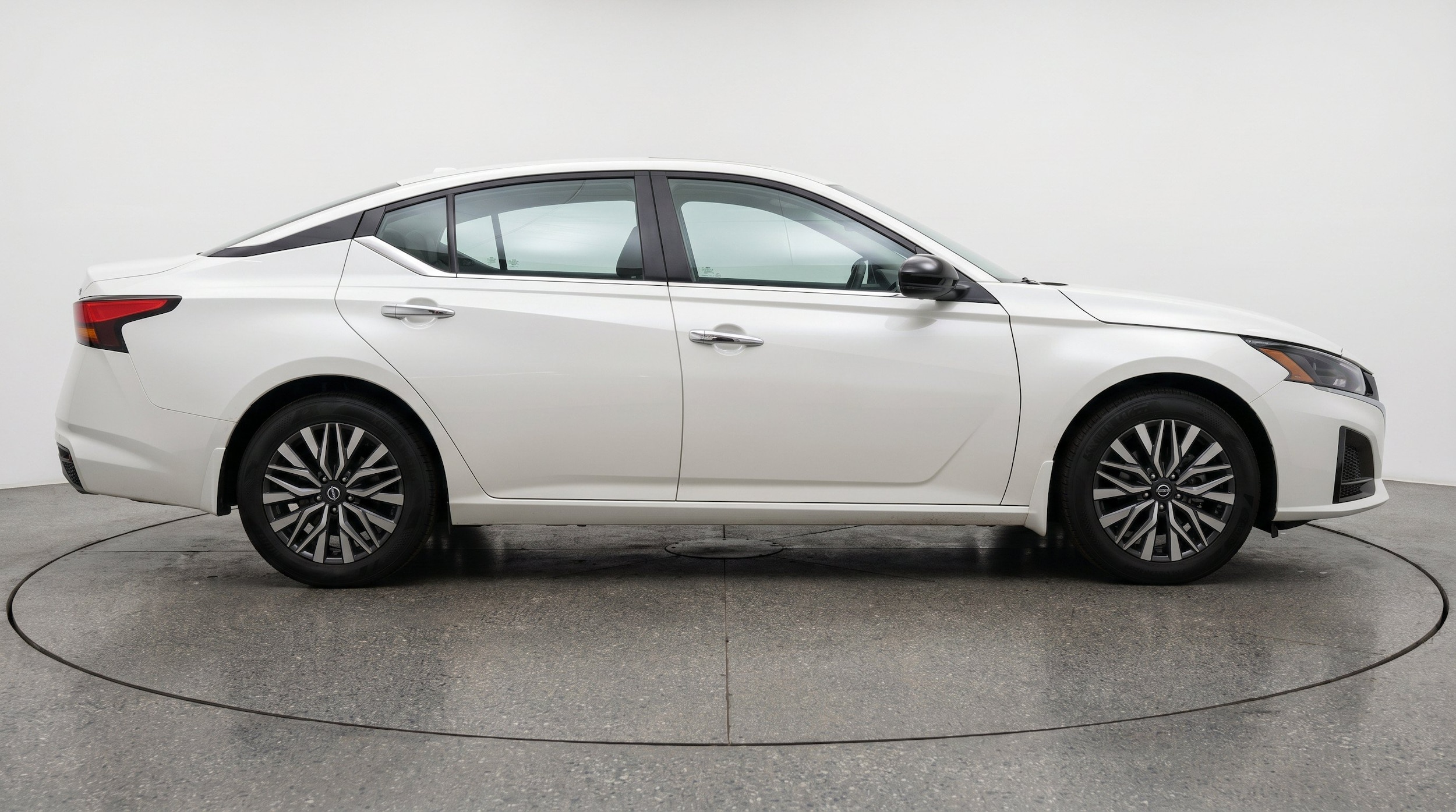 Thumbnail: 2025 Nissan Altima - 11