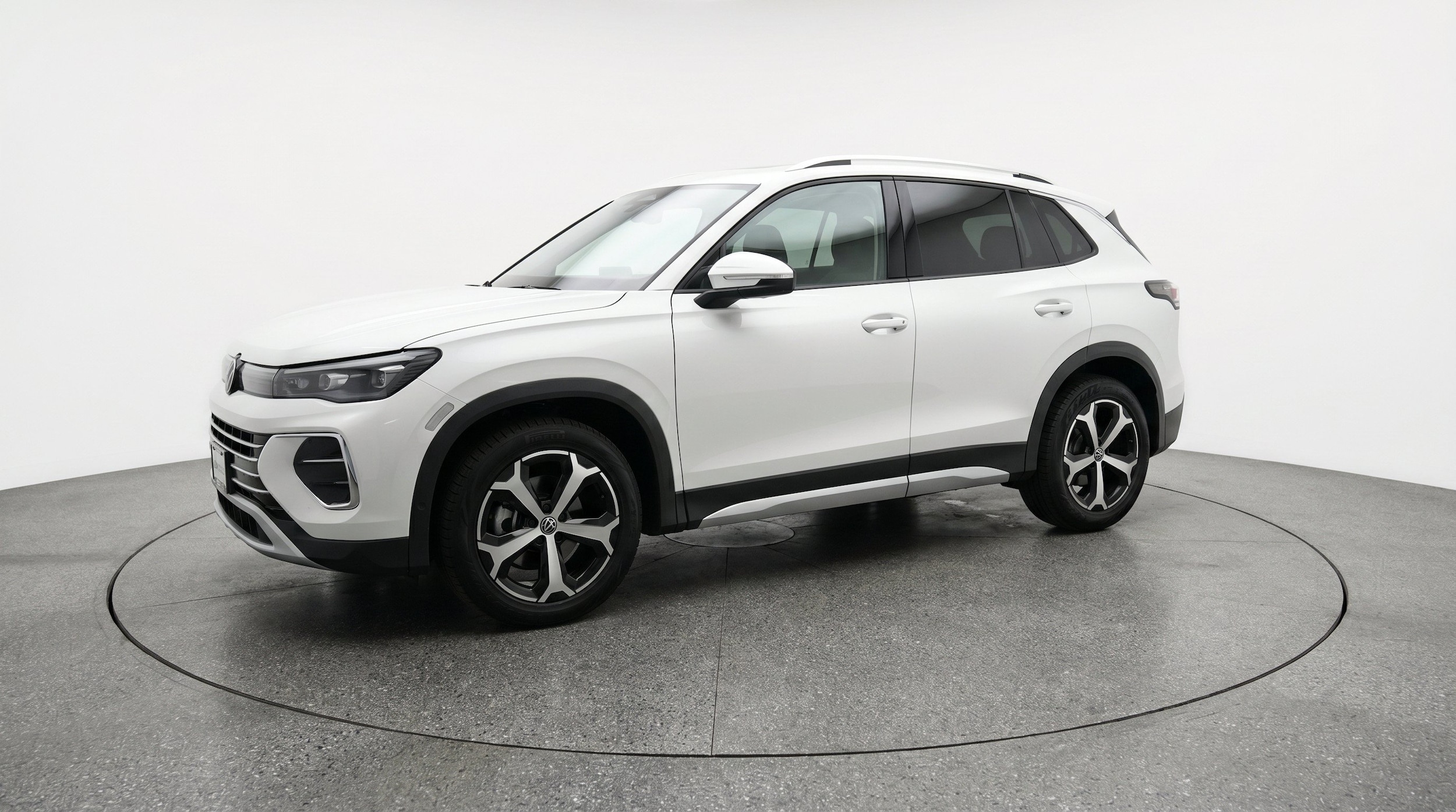 Thumbnail: 2026 Volkswagen Tiguan - 3