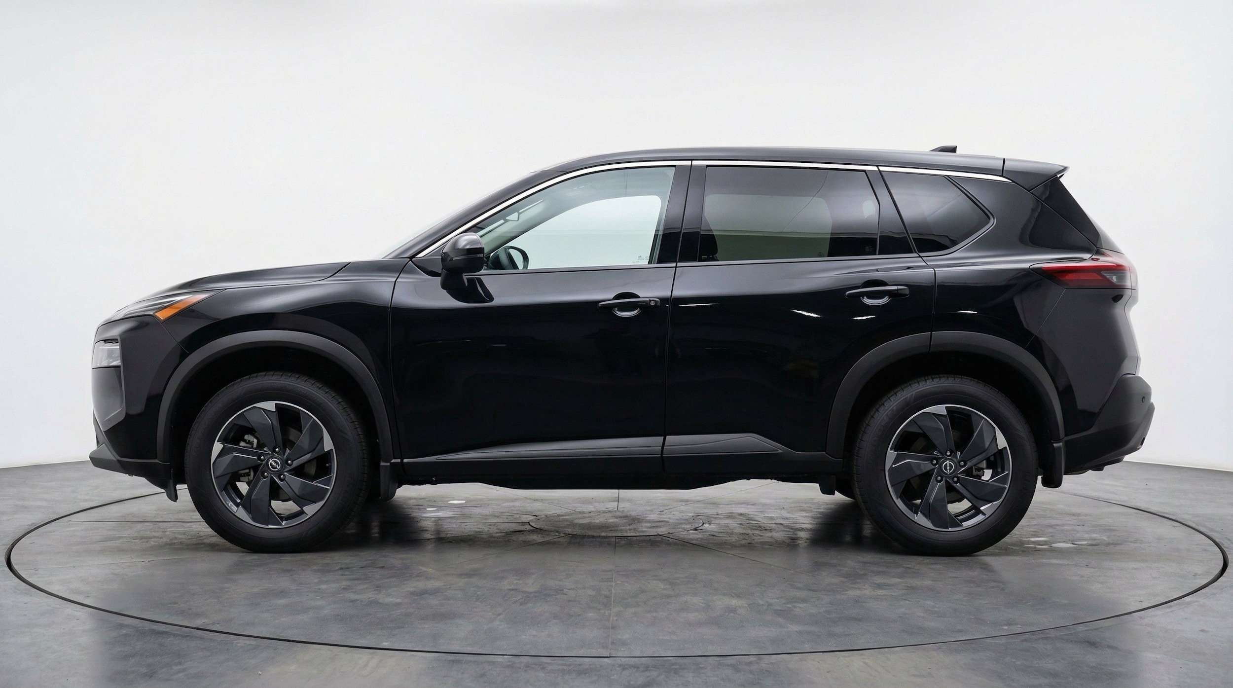 Thumbnail: 2025 Nissan Rogue - 5