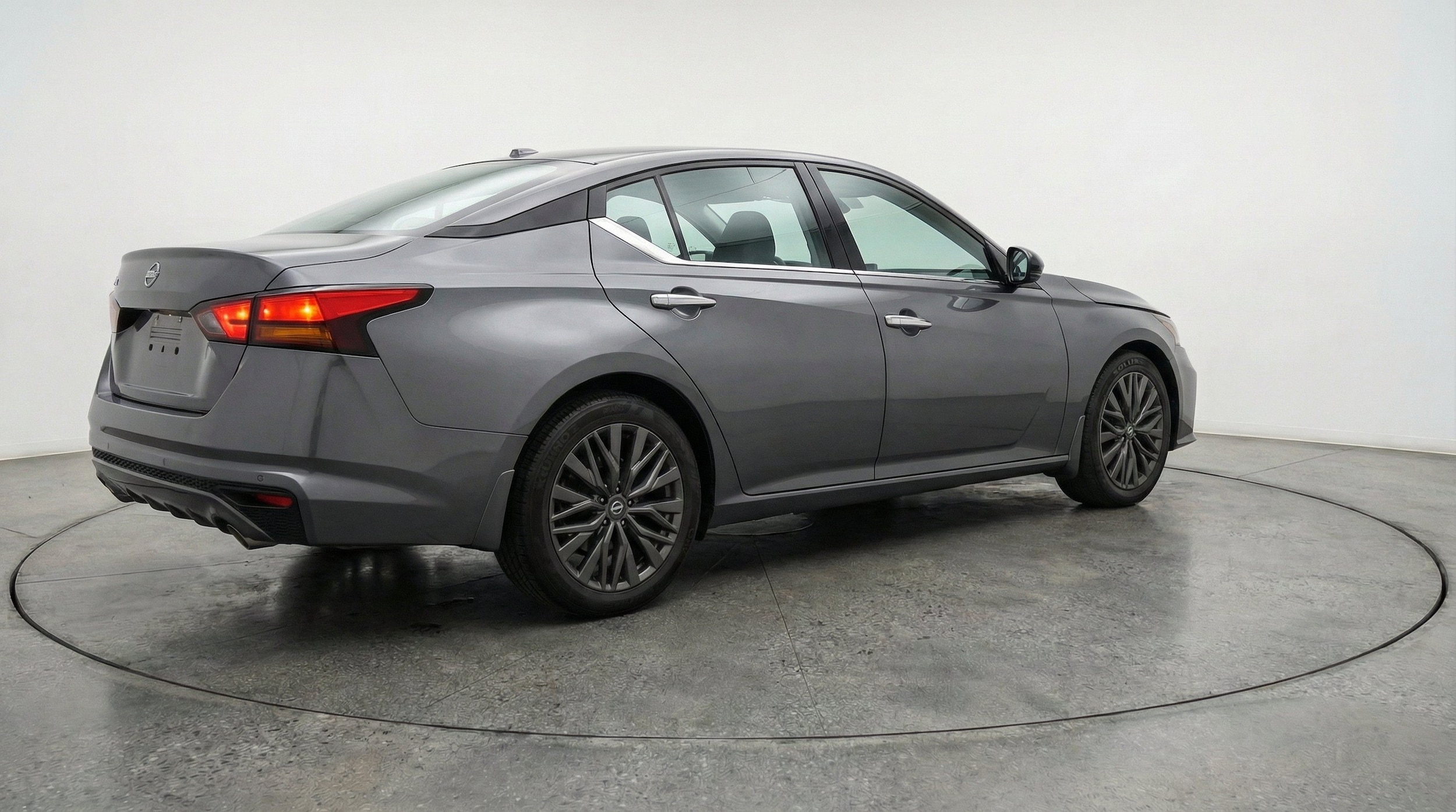Thumbnail: 2025 Nissan Altima - 9