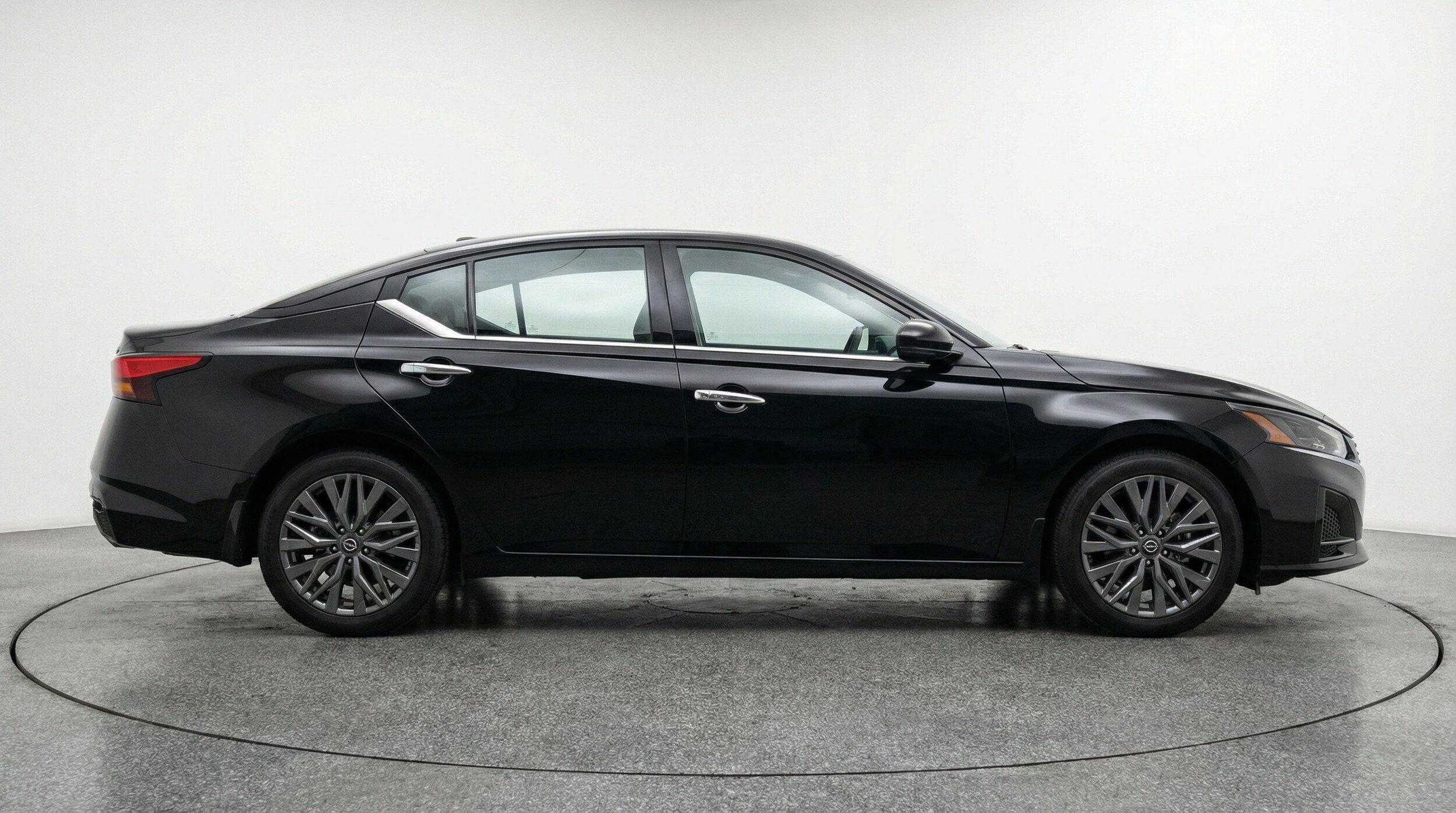 Thumbnail: 2025 Nissan Altima - 11