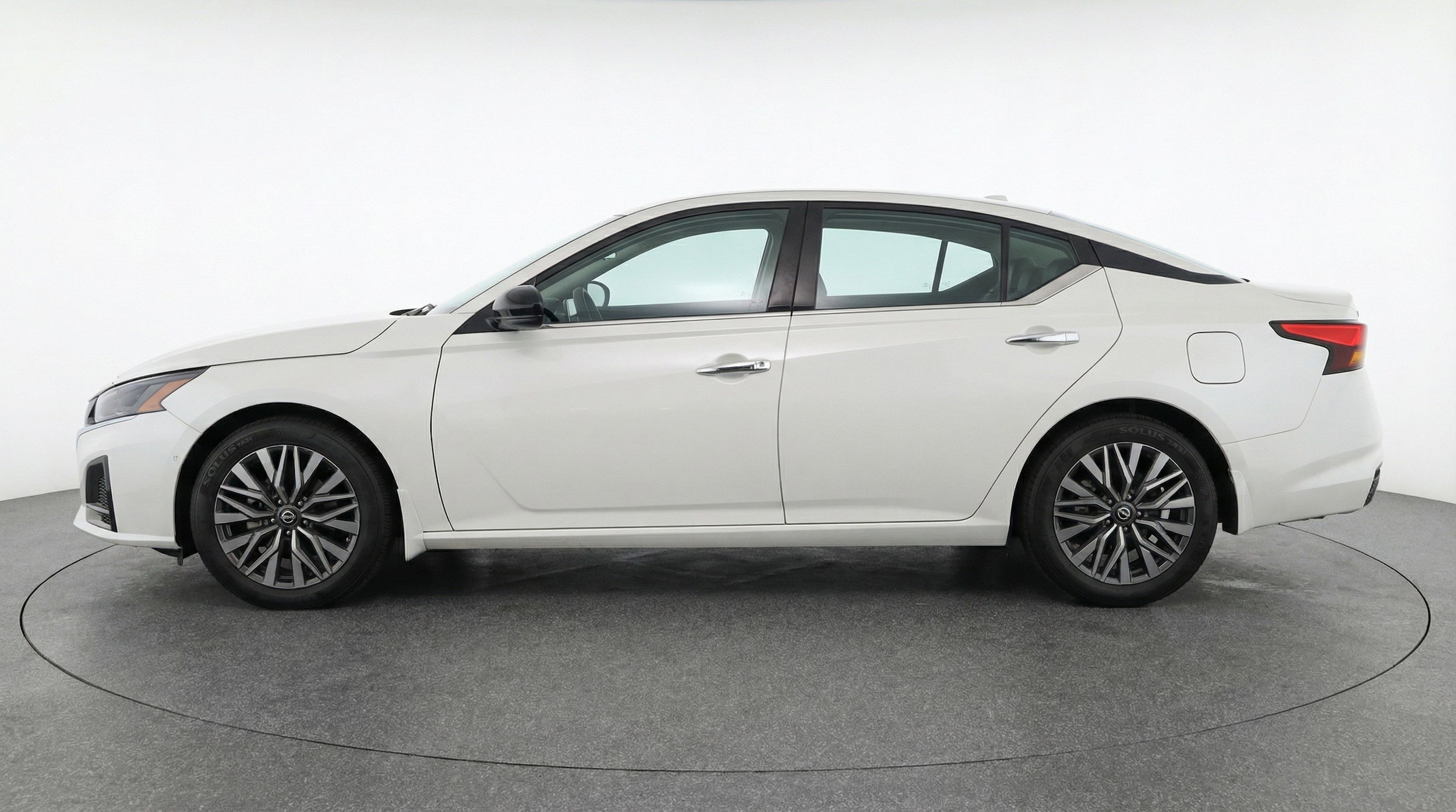 Thumbnail: 2025 Nissan Altima - 5