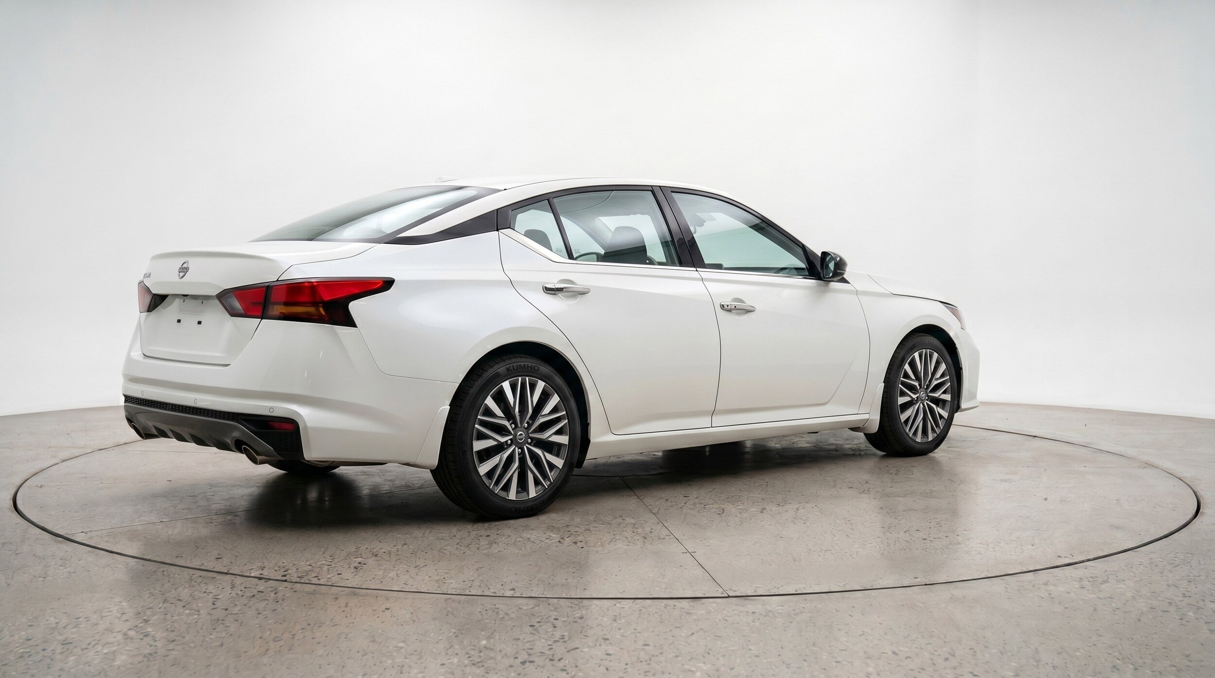 Thumbnail: 2025 Nissan Altima - 9