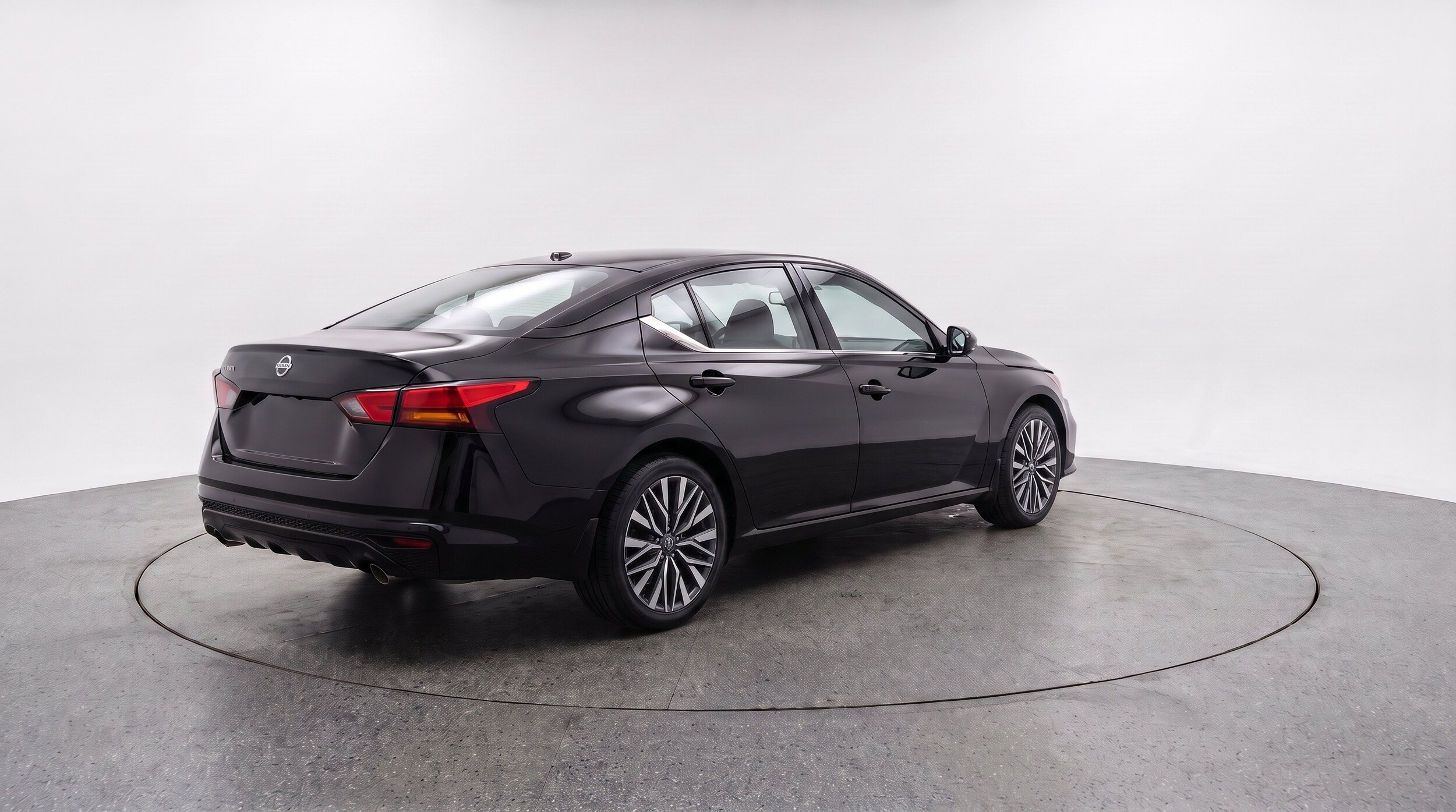 Thumbnail: 2025 Nissan Altima - 9