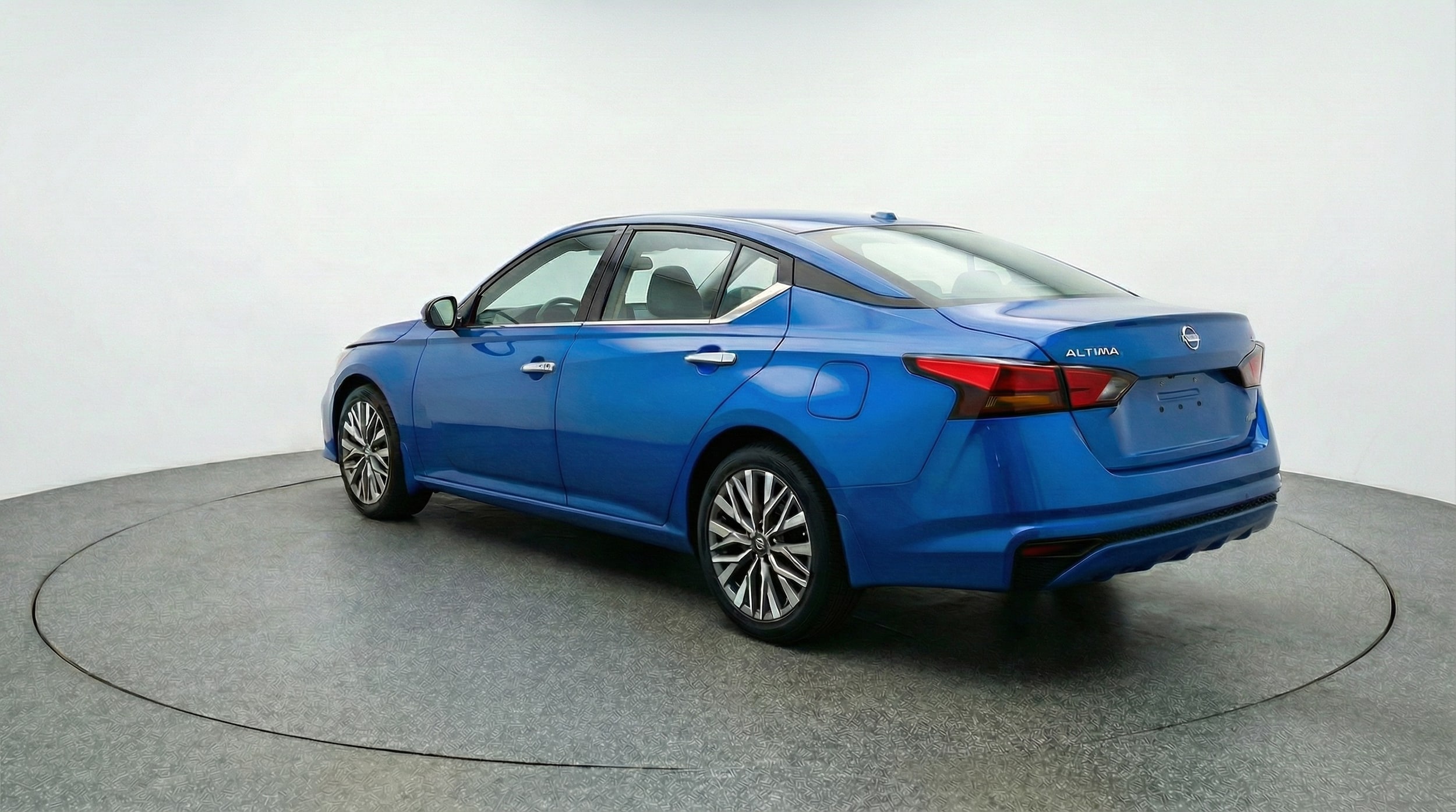 Thumbnail: 2025 Nissan Altima - 5