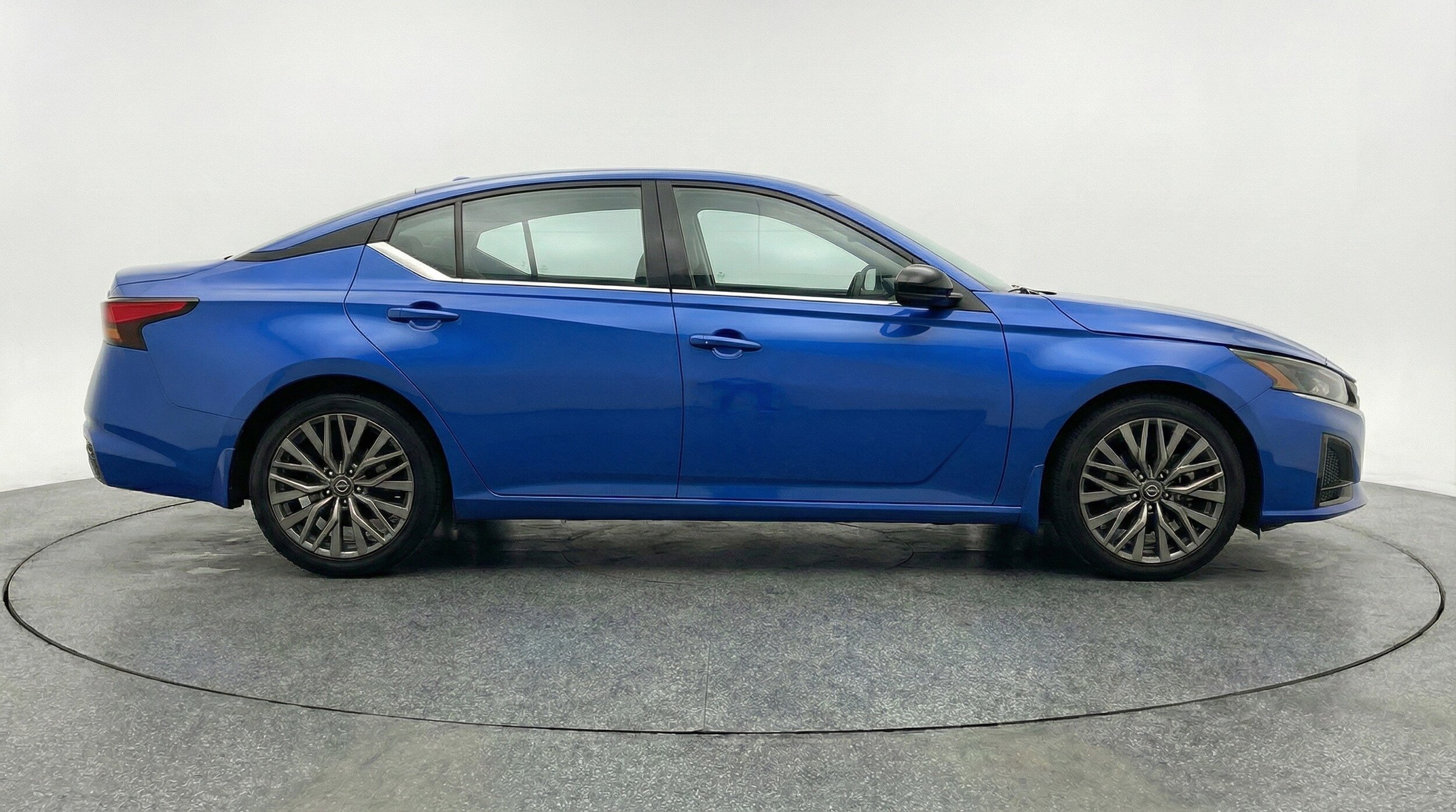 Thumbnail: 2025 Nissan Altima - 11