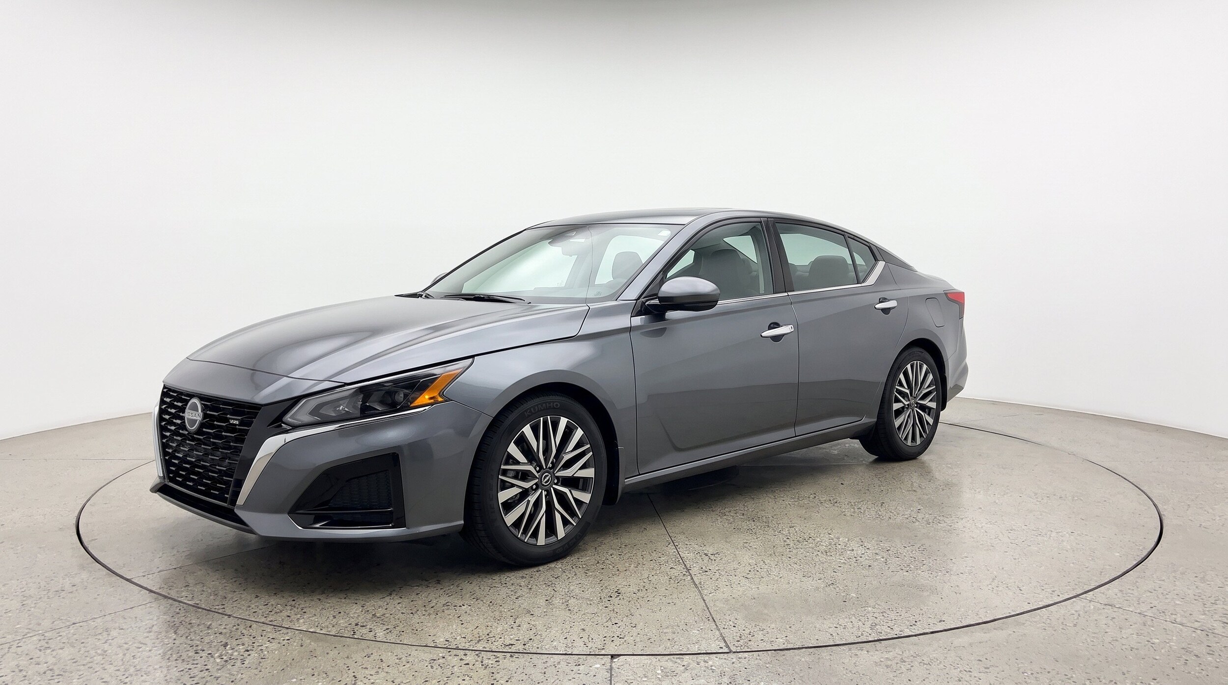 Thumbnail: 2025 Nissan Altima - 3