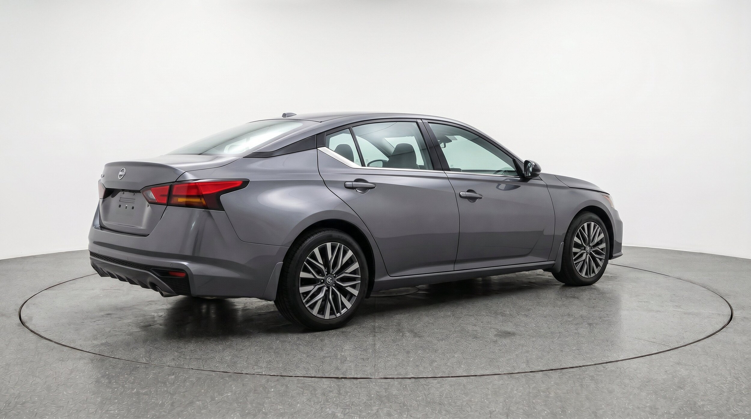Thumbnail: 2025 Nissan Altima - 9