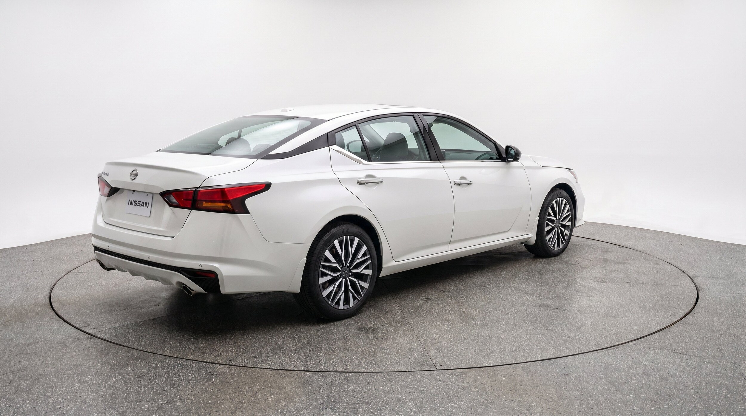 Thumbnail: 2025 Nissan Altima - 9