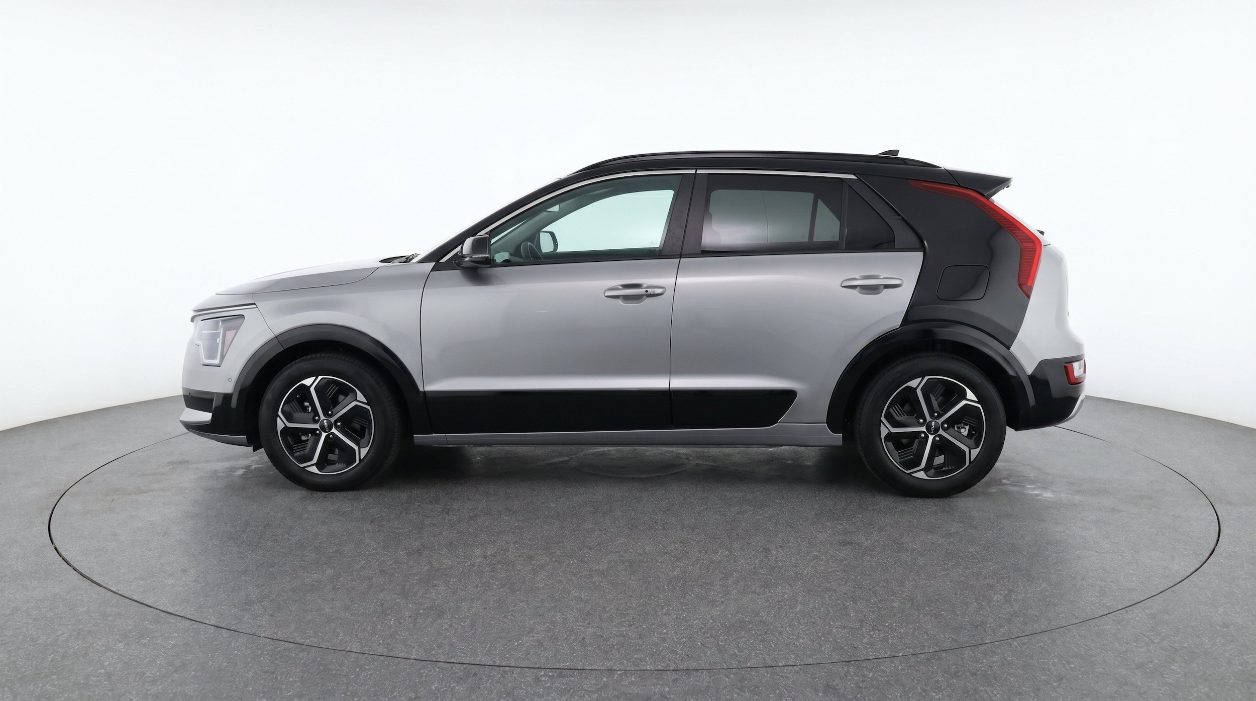 Thumbnail: 2026 Kia Niro - 5