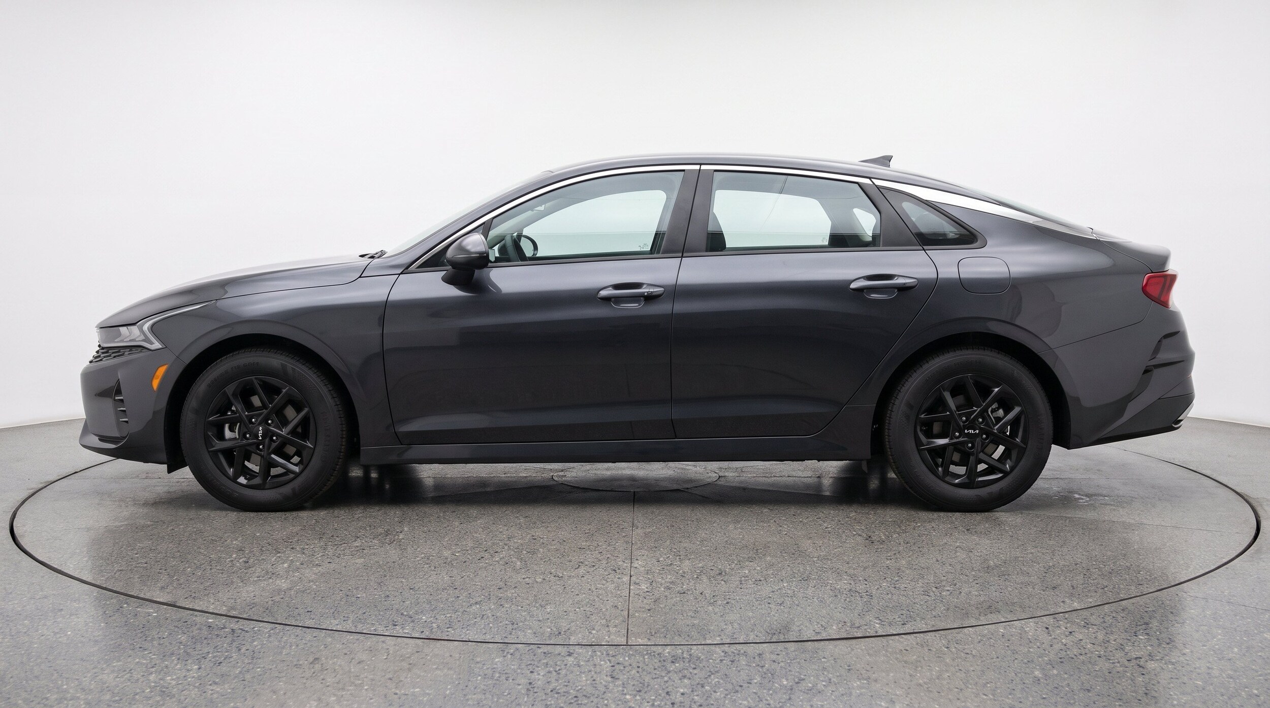 Thumbnail: 2025 Kia K5 - 5