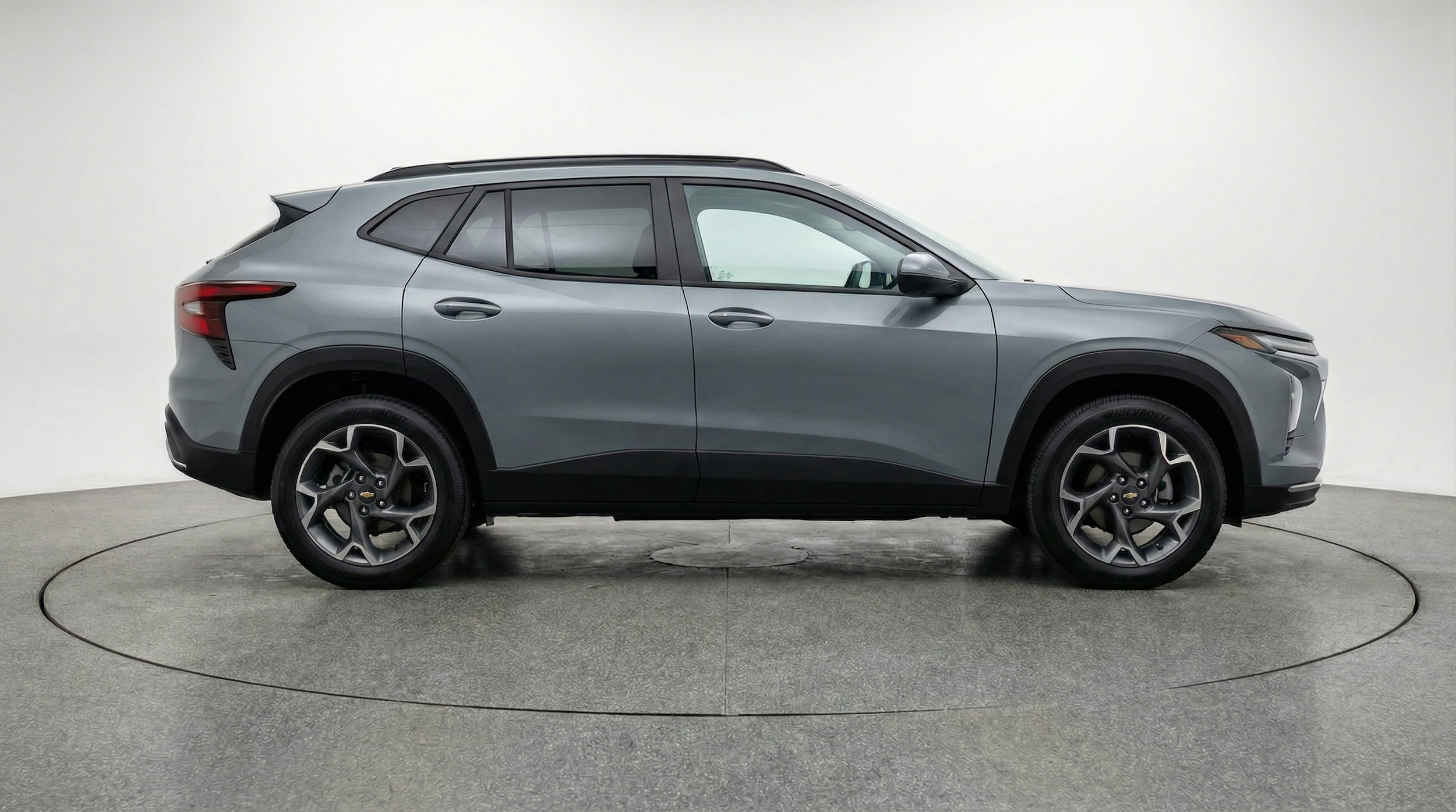 Thumbnail: 2025 Chevrolet Trax - 8