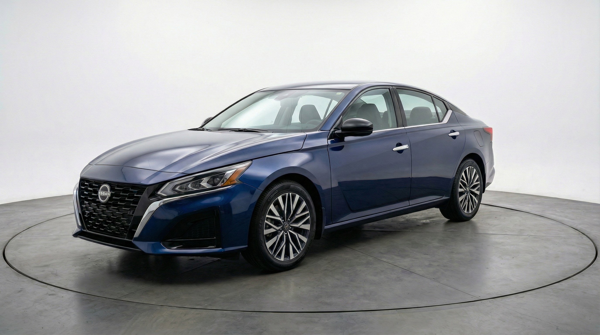 Thumbnail: 2025 Nissan Altima - 3