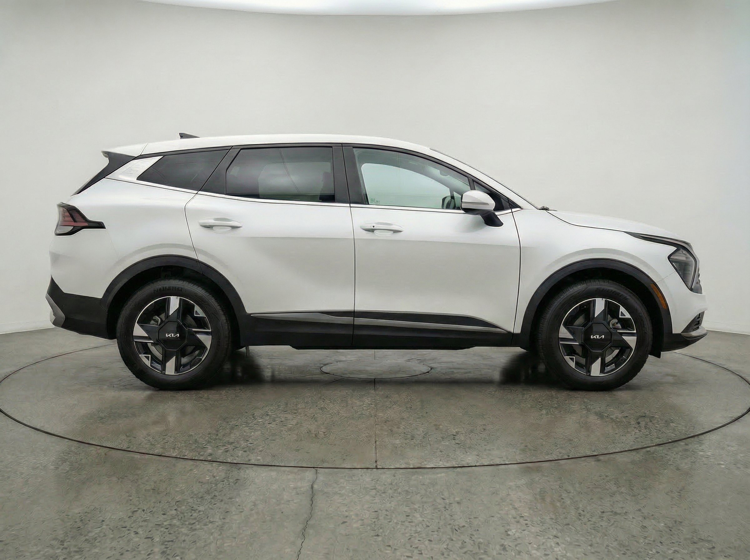 Thumbnail: 2026 Kia Sportage - 11