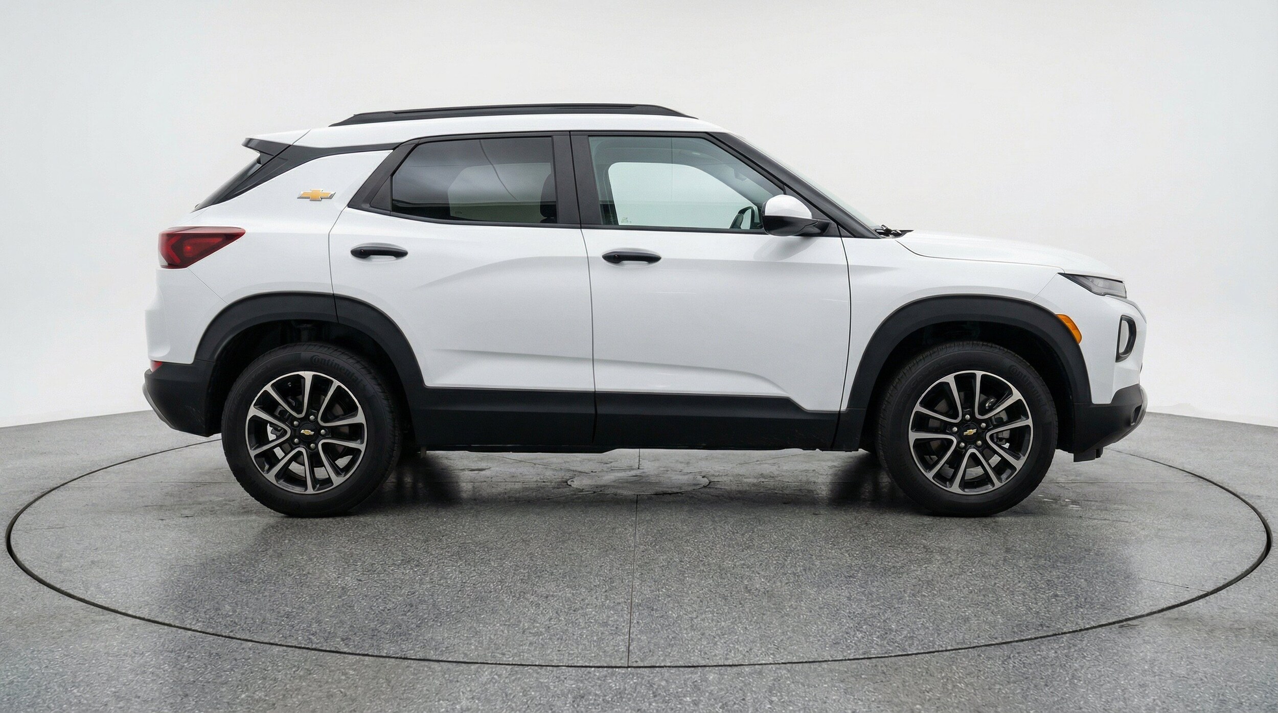 Thumbnail: 2025 Chevrolet TrailBlazer - 11