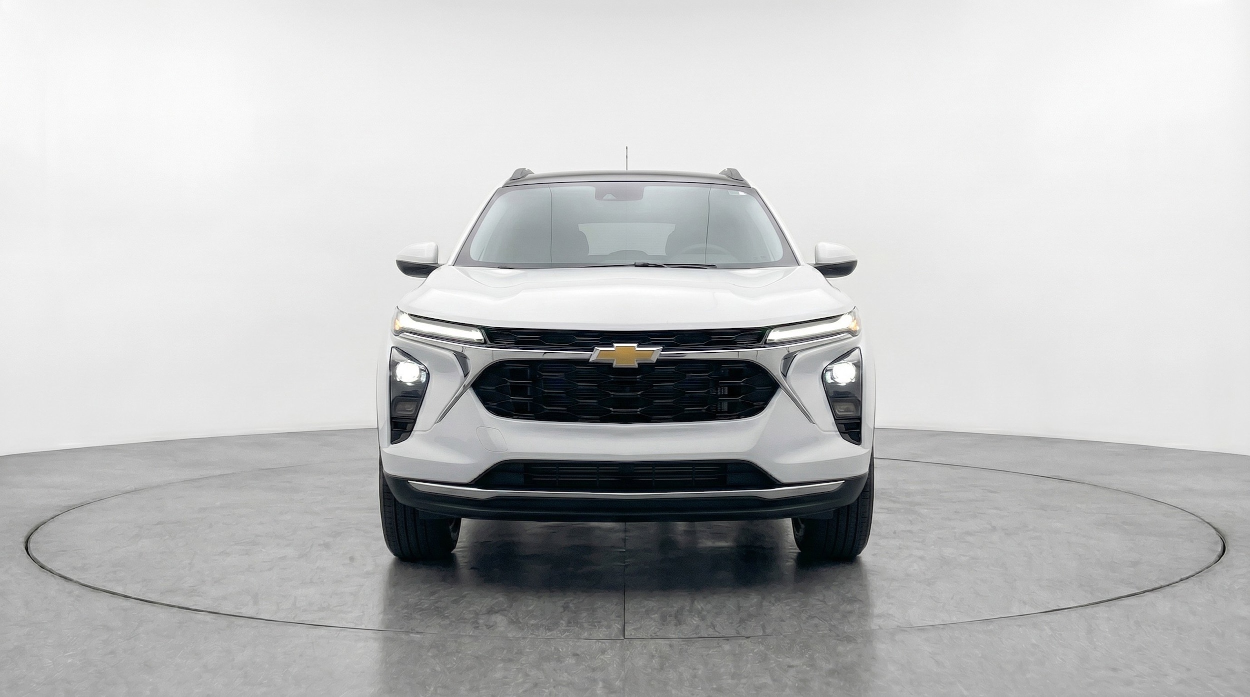 Thumbnail: 2025 Chevrolet Trax - 2