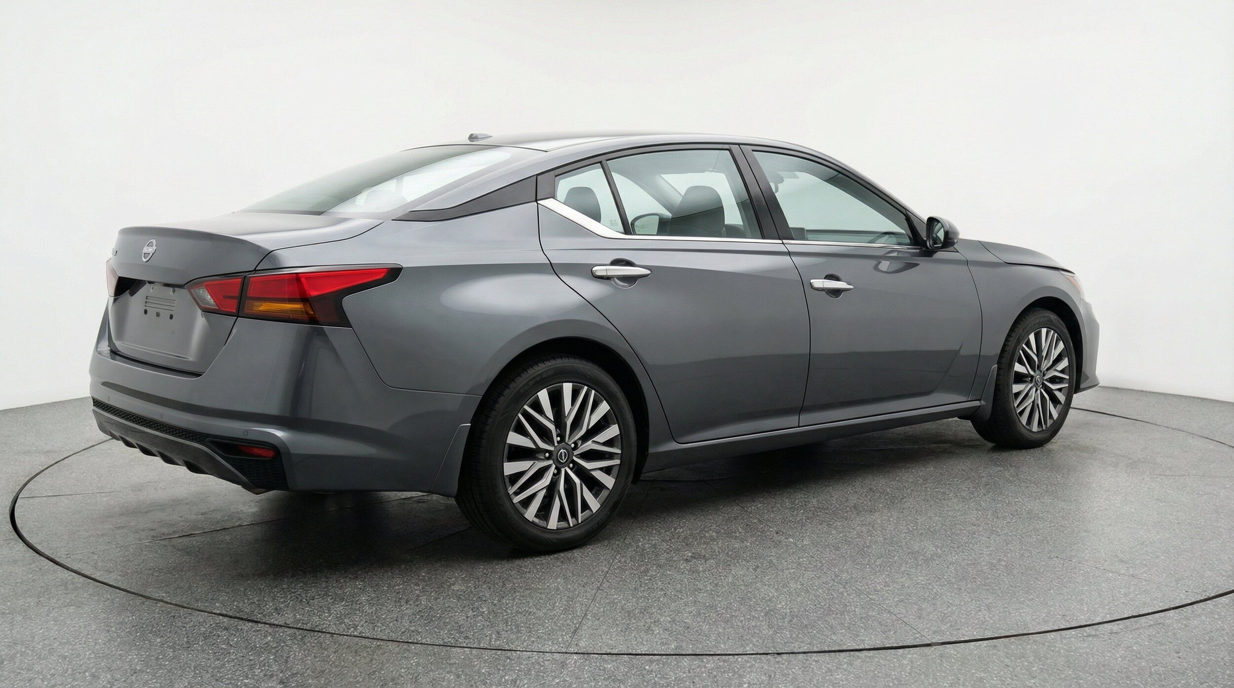 Thumbnail: 2025 Nissan Altima - 9