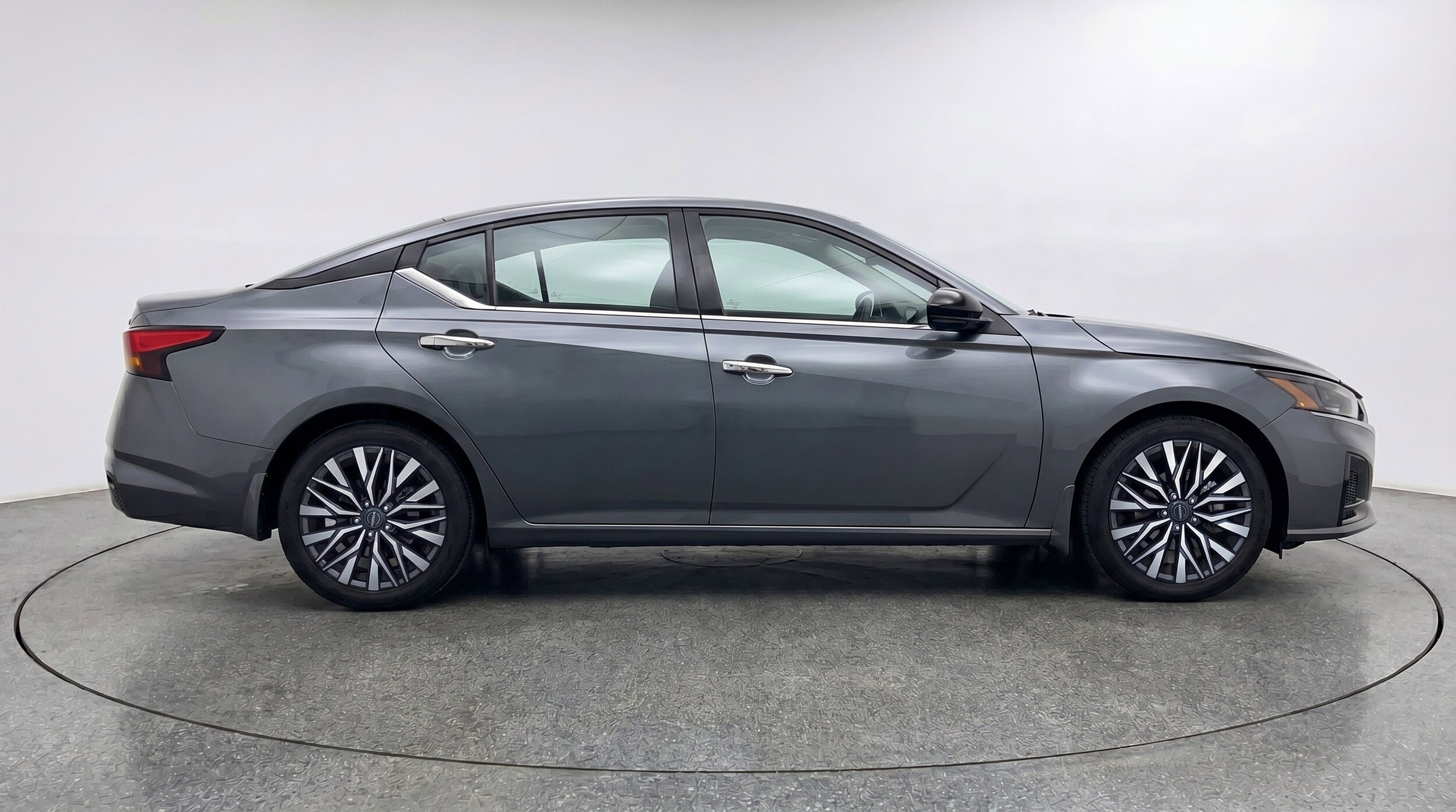 Thumbnail: 2025 Nissan Altima - 11