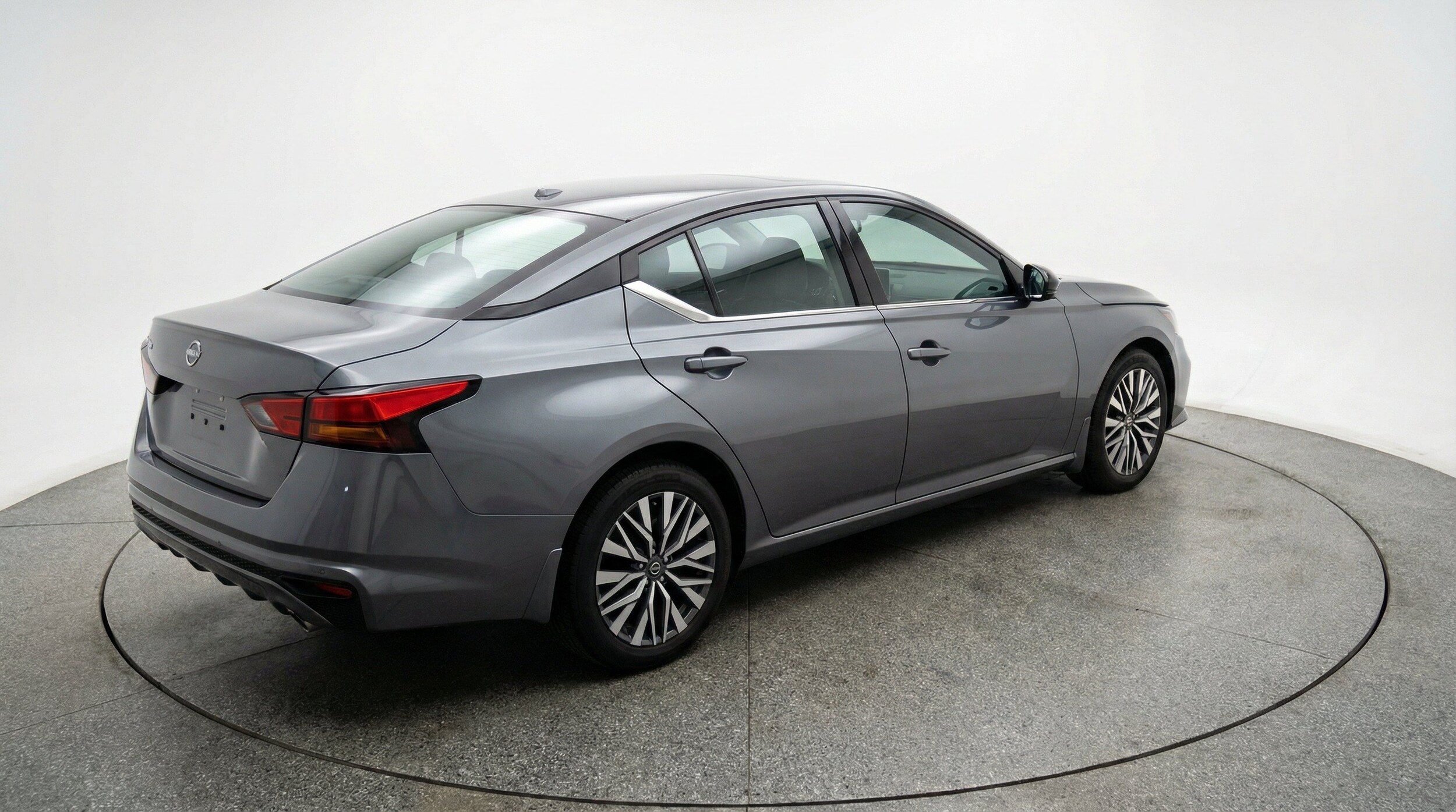 Thumbnail: 2025 Nissan Altima - 9