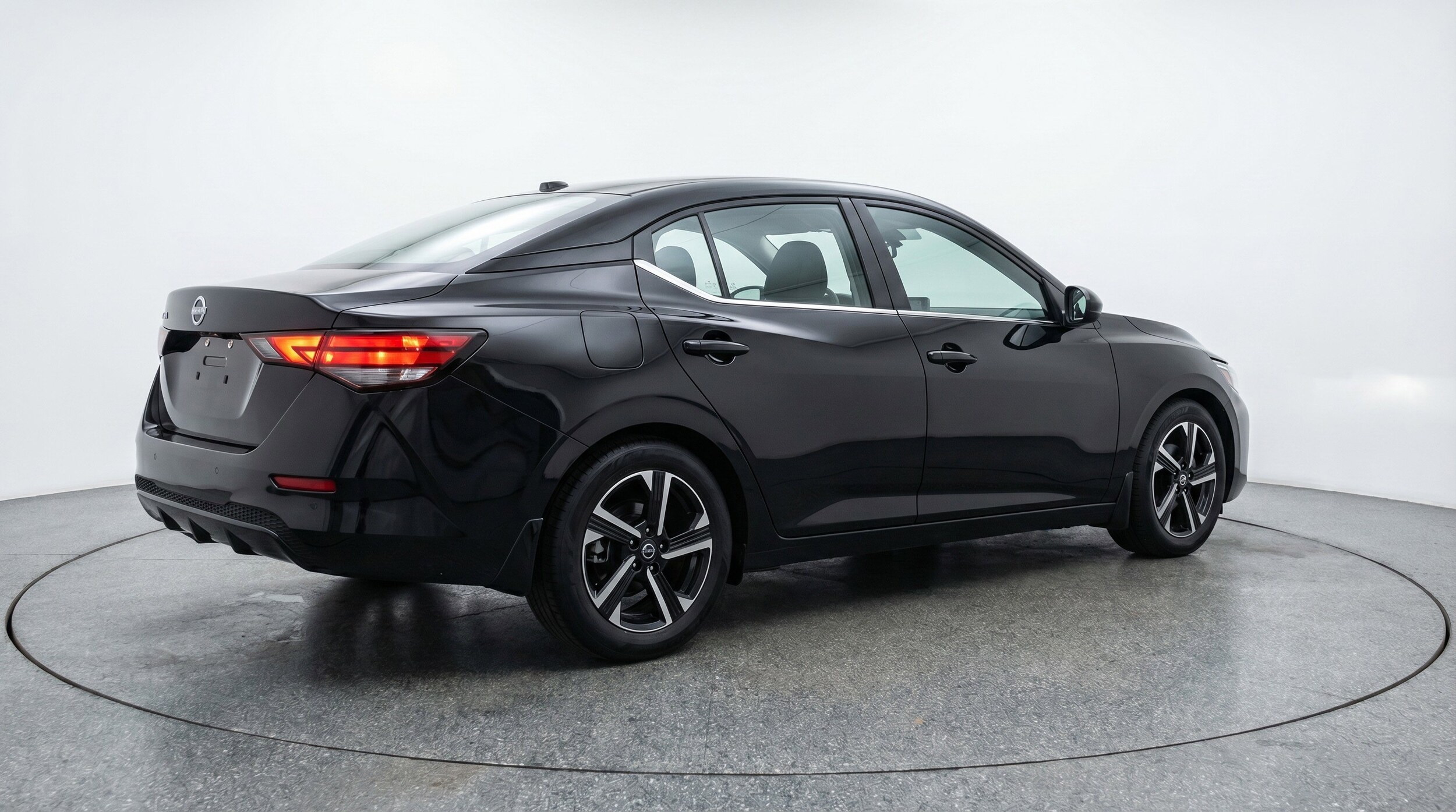 Thumbnail: 2025 Nissan Sentra - 9