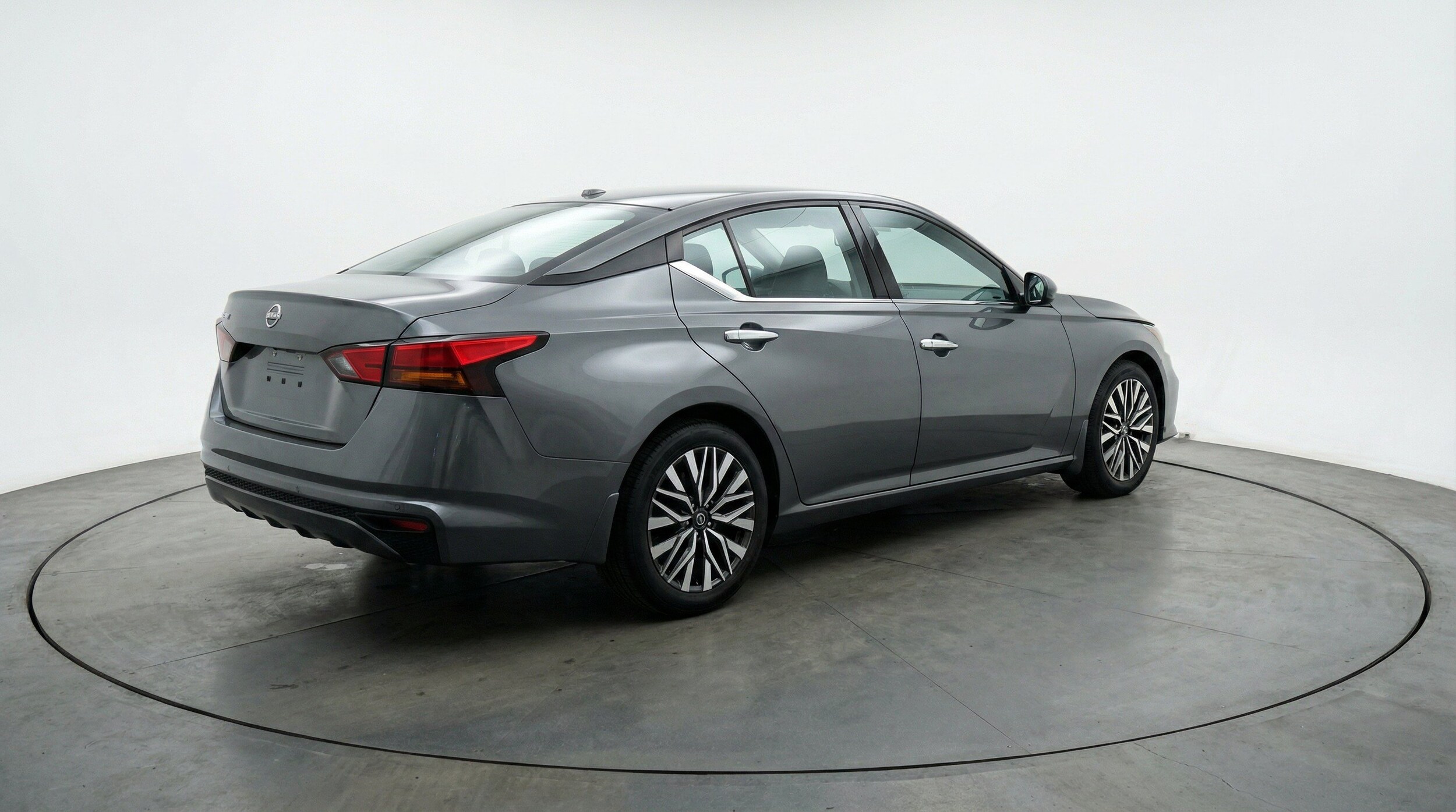 Thumbnail: 2025 Nissan Altima - 9