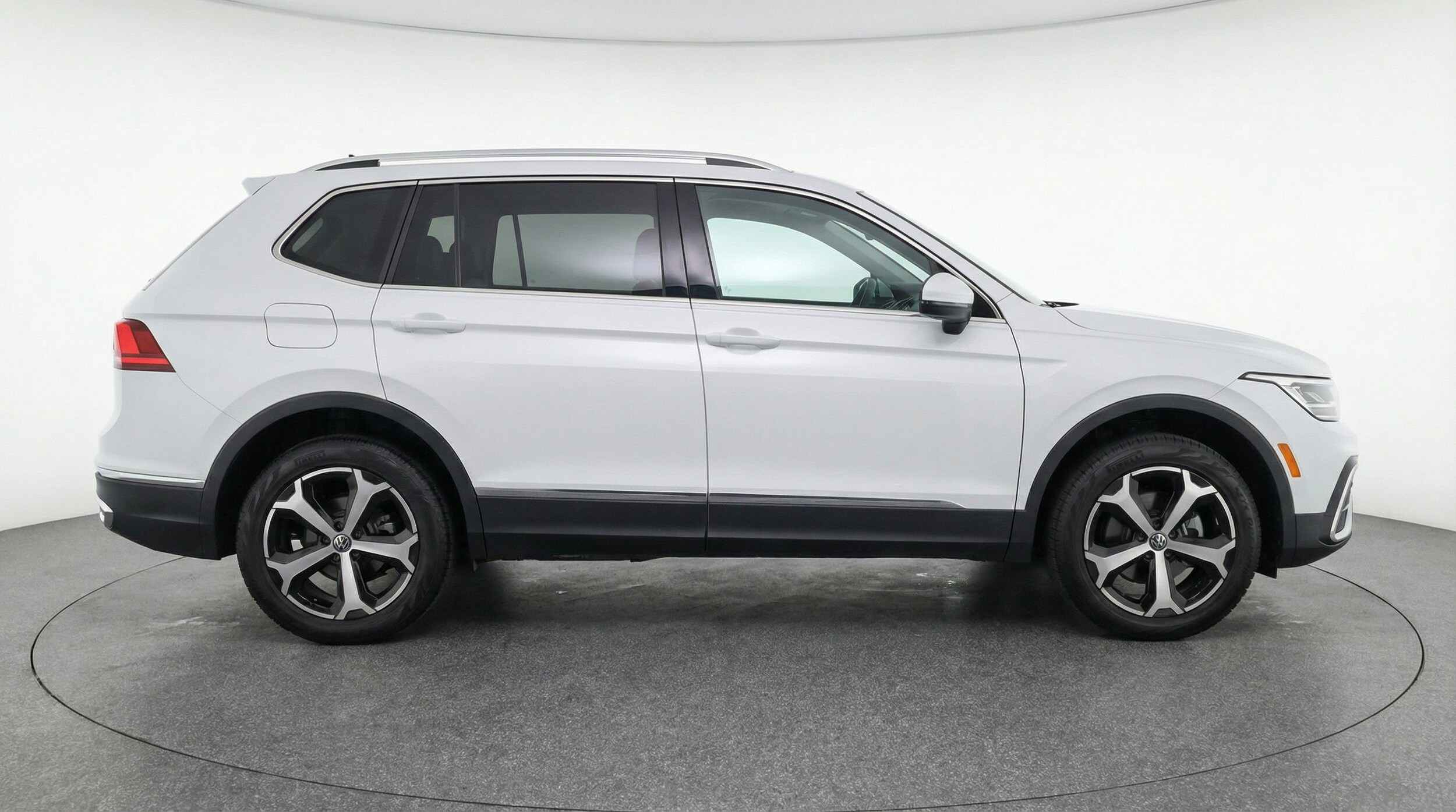 Thumbnail: 2026 Volkswagen Tiguan - 11