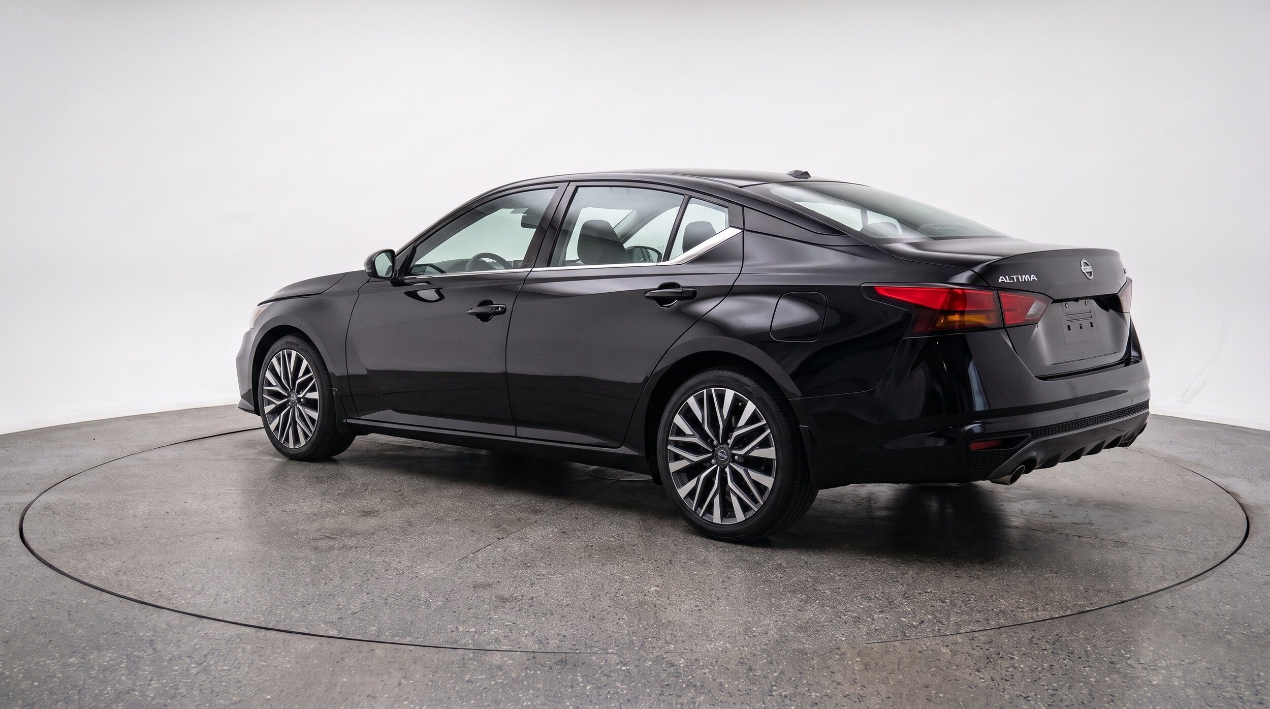 Thumbnail: 2025 Nissan Altima - 6