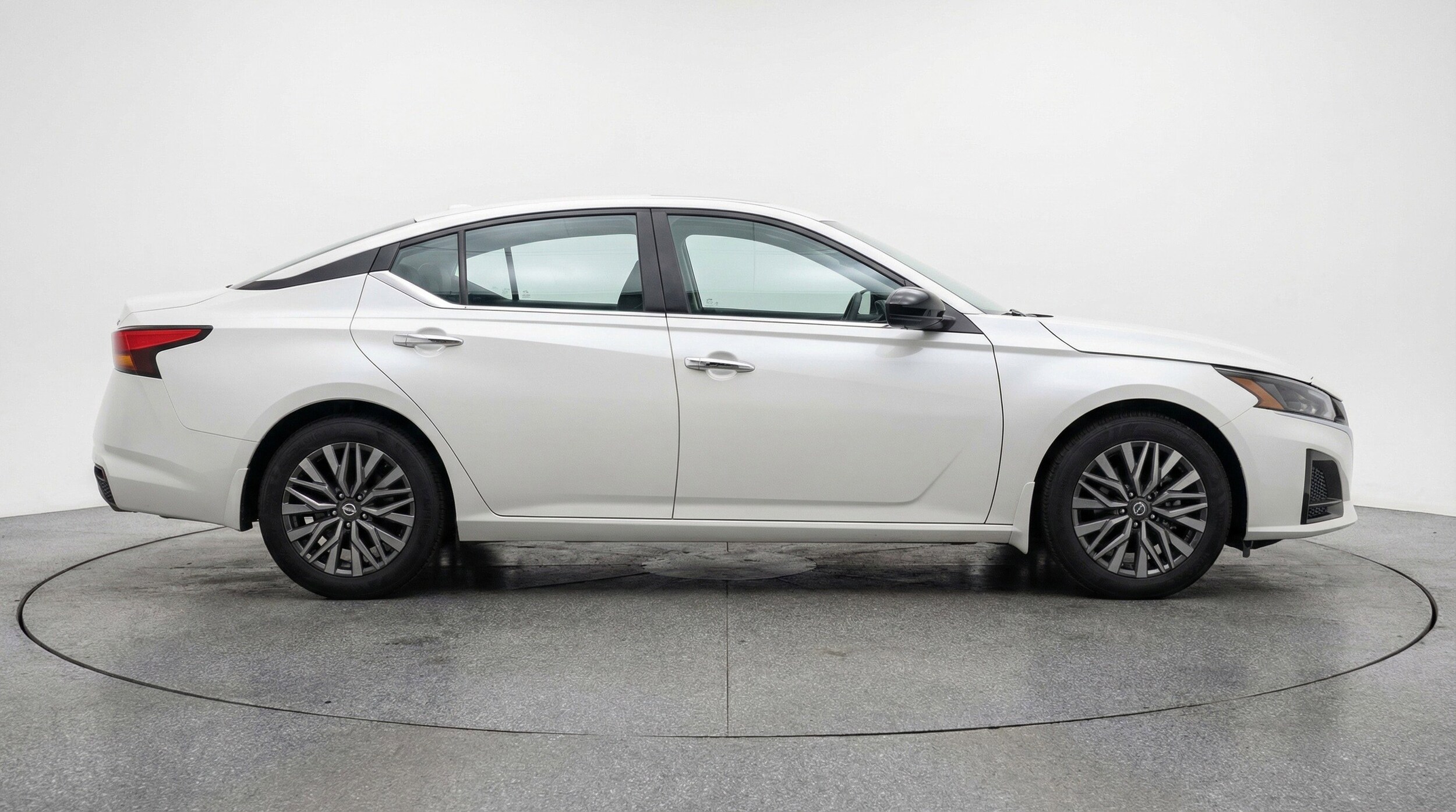 Thumbnail: 2025 Nissan Altima - 11