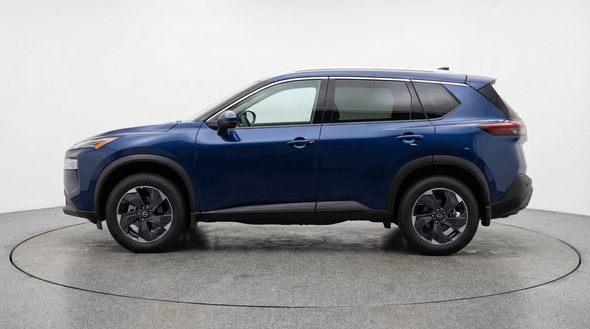 Thumbnail: 2025 Nissan Rogue - 5