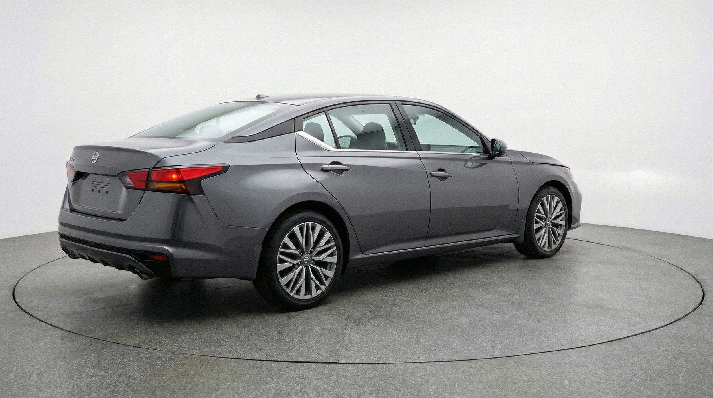 Thumbnail: 2025 Nissan Altima - 9