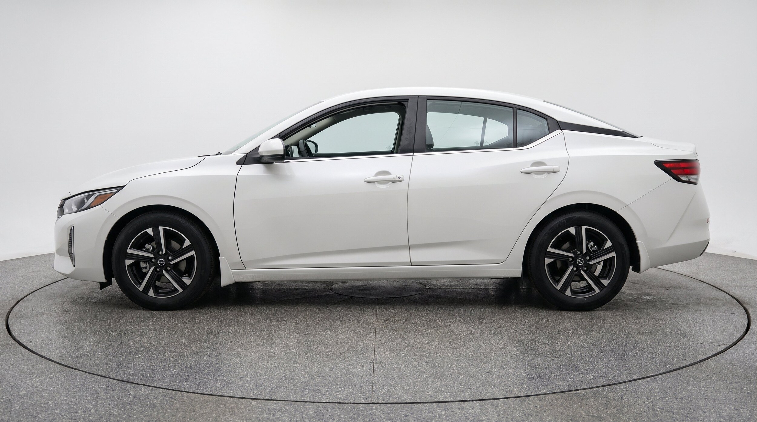 Thumbnail: 2025 Nissan Sentra - 5