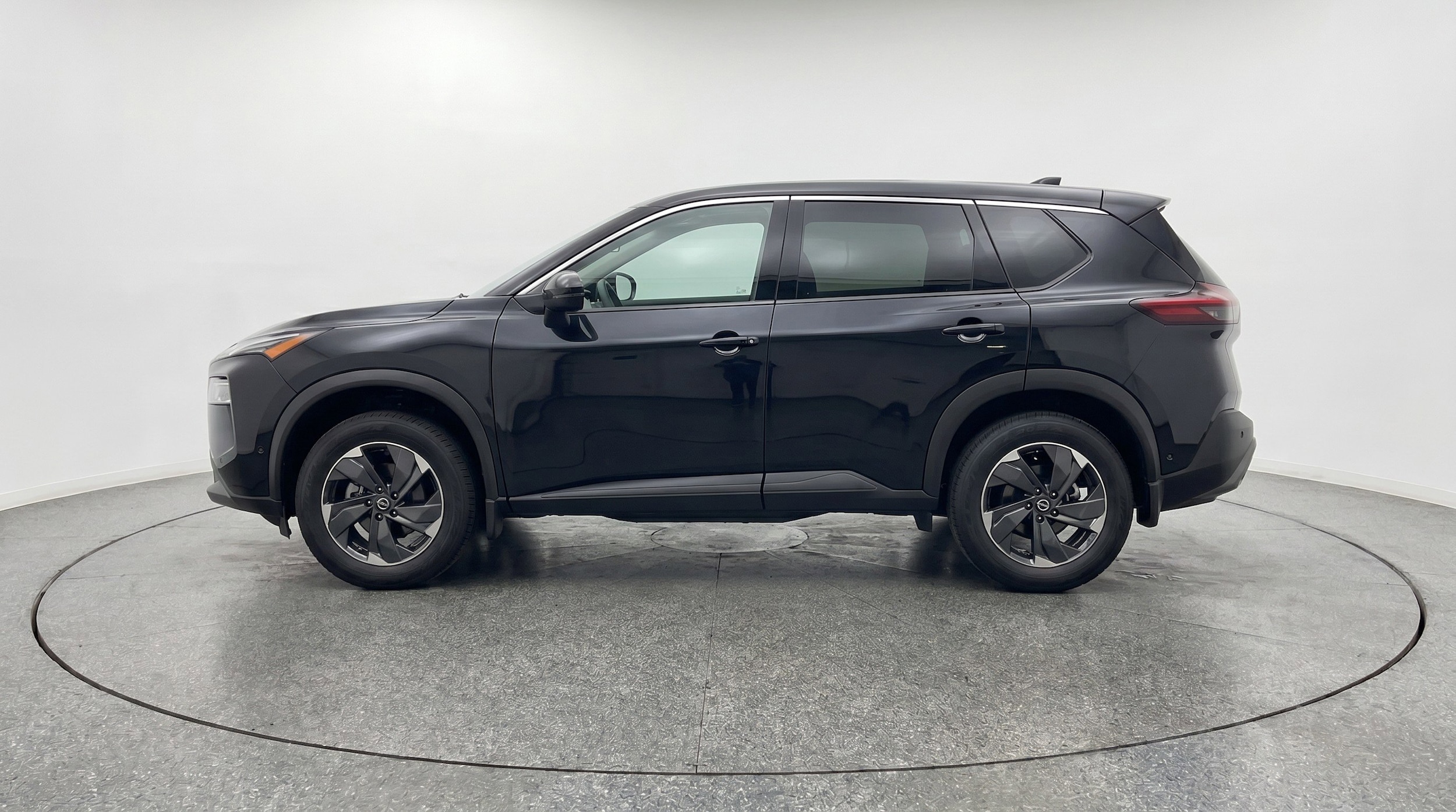 Thumbnail: 2025 Nissan Rogue - 5