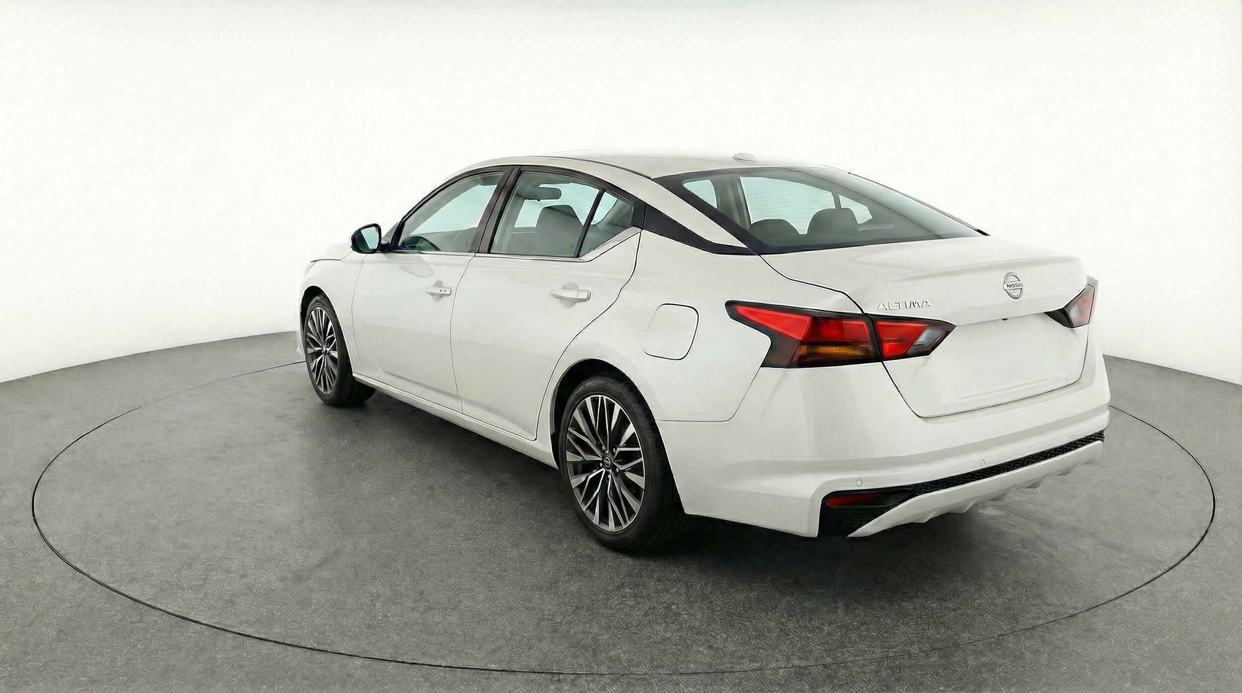 Thumbnail: 2025 Nissan Altima - 6