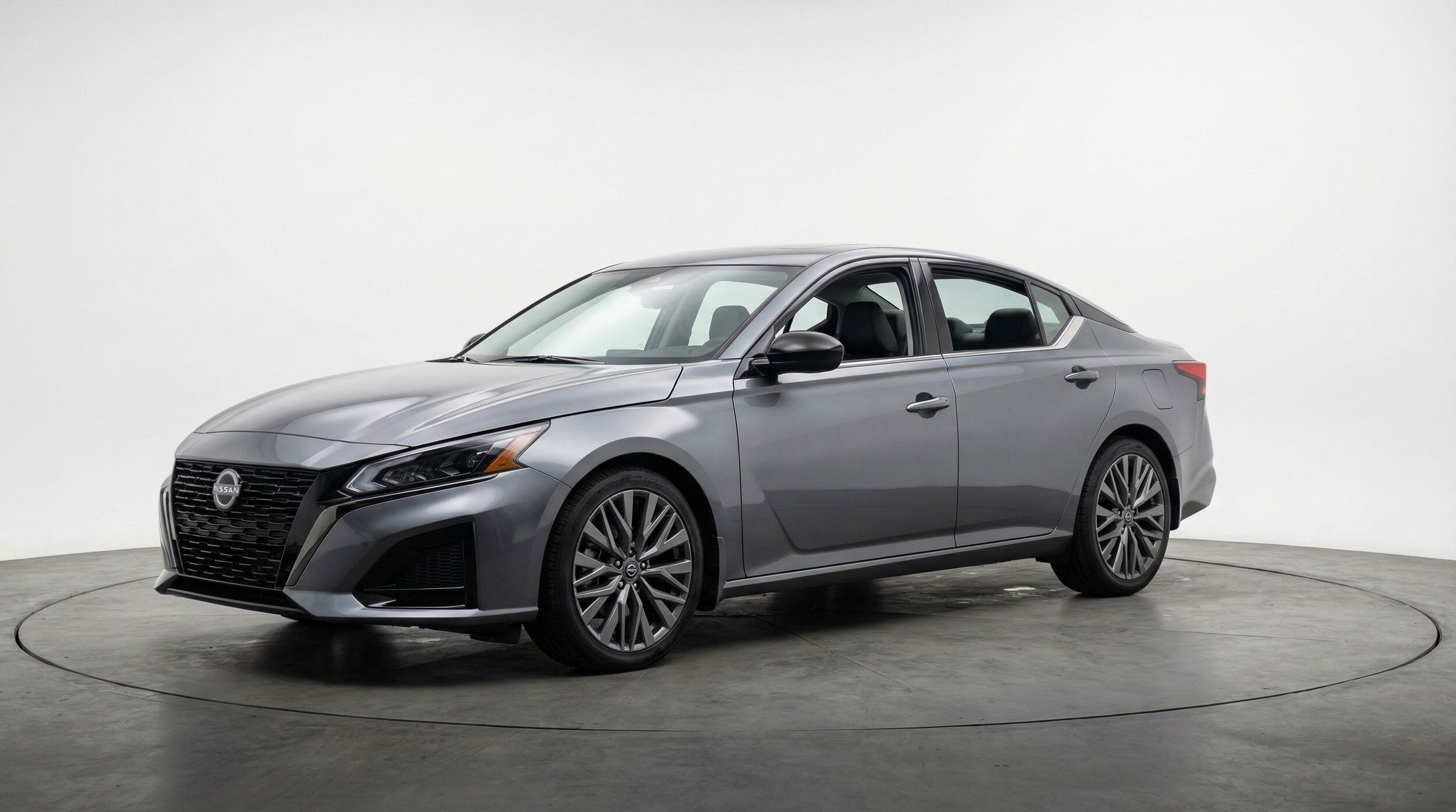 Thumbnail: 2025 Nissan Altima - 3