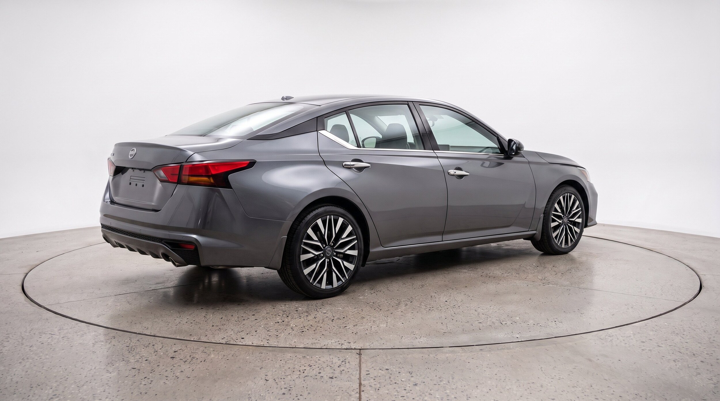 Thumbnail: 2025 Nissan Altima - 9