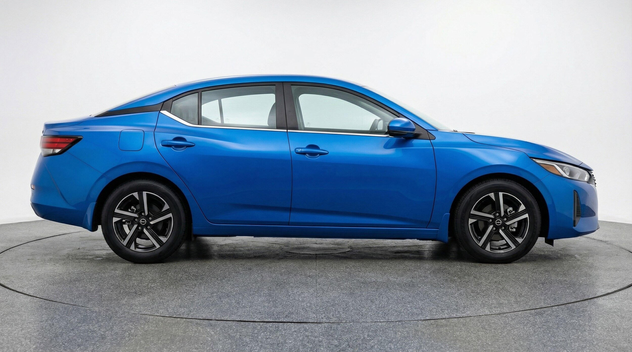 Thumbnail: 2025 Nissan Sentra - 11