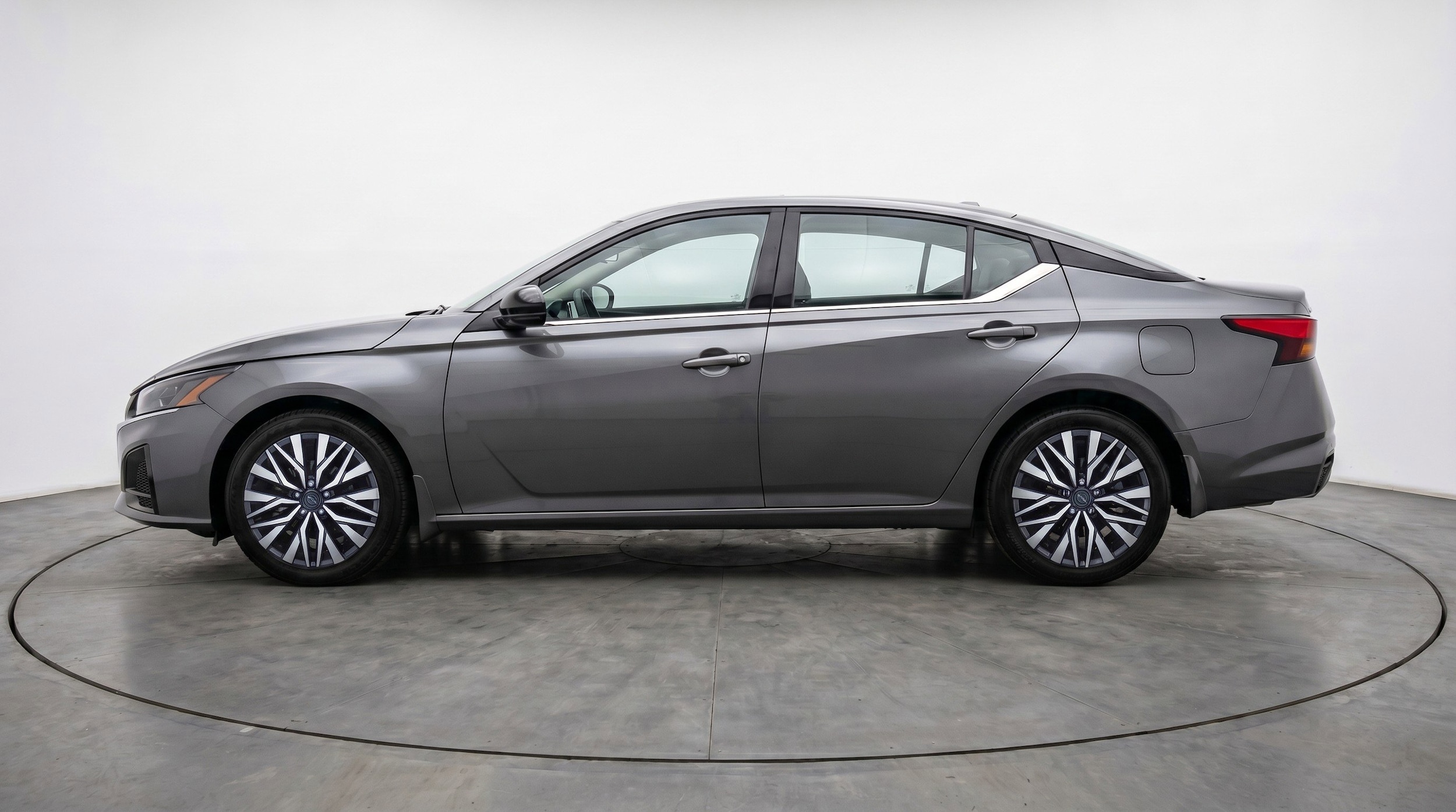 Thumbnail: 2025 Nissan Altima - 5