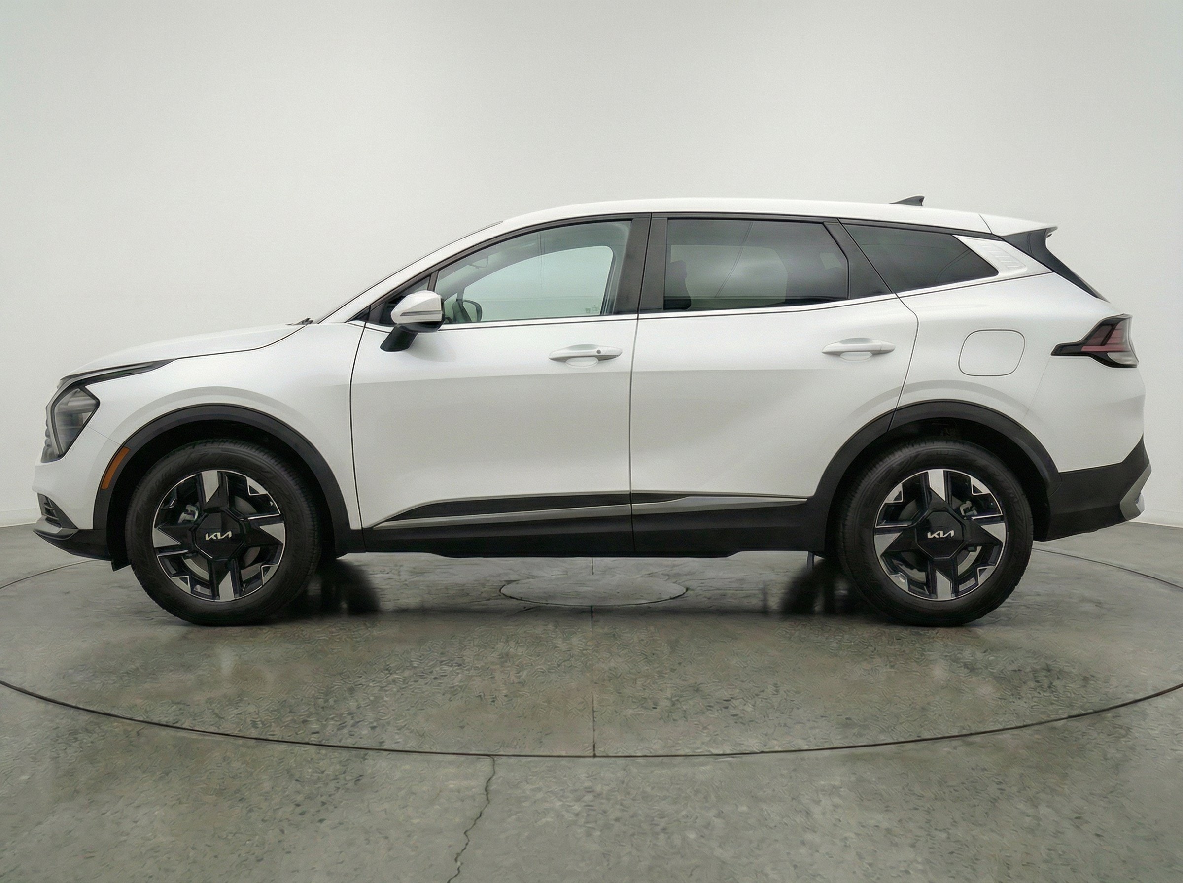 Thumbnail: 2026 Kia Sportage - 5