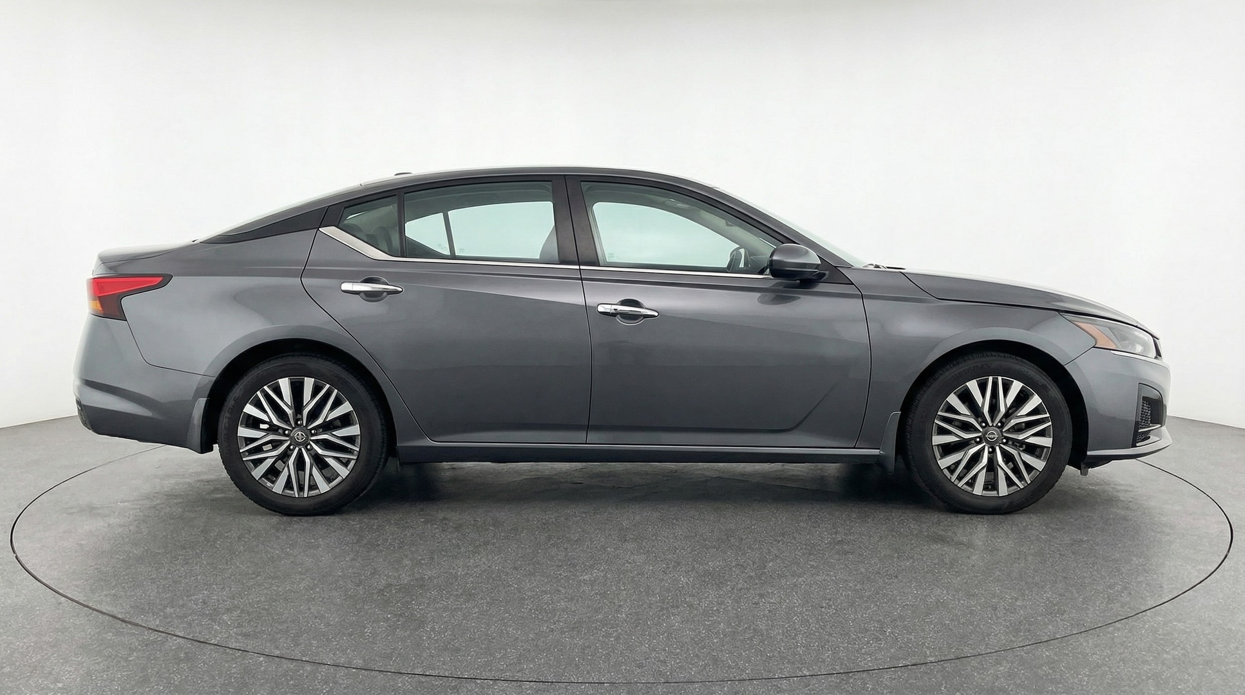 Thumbnail: 2025 Nissan Altima - 8