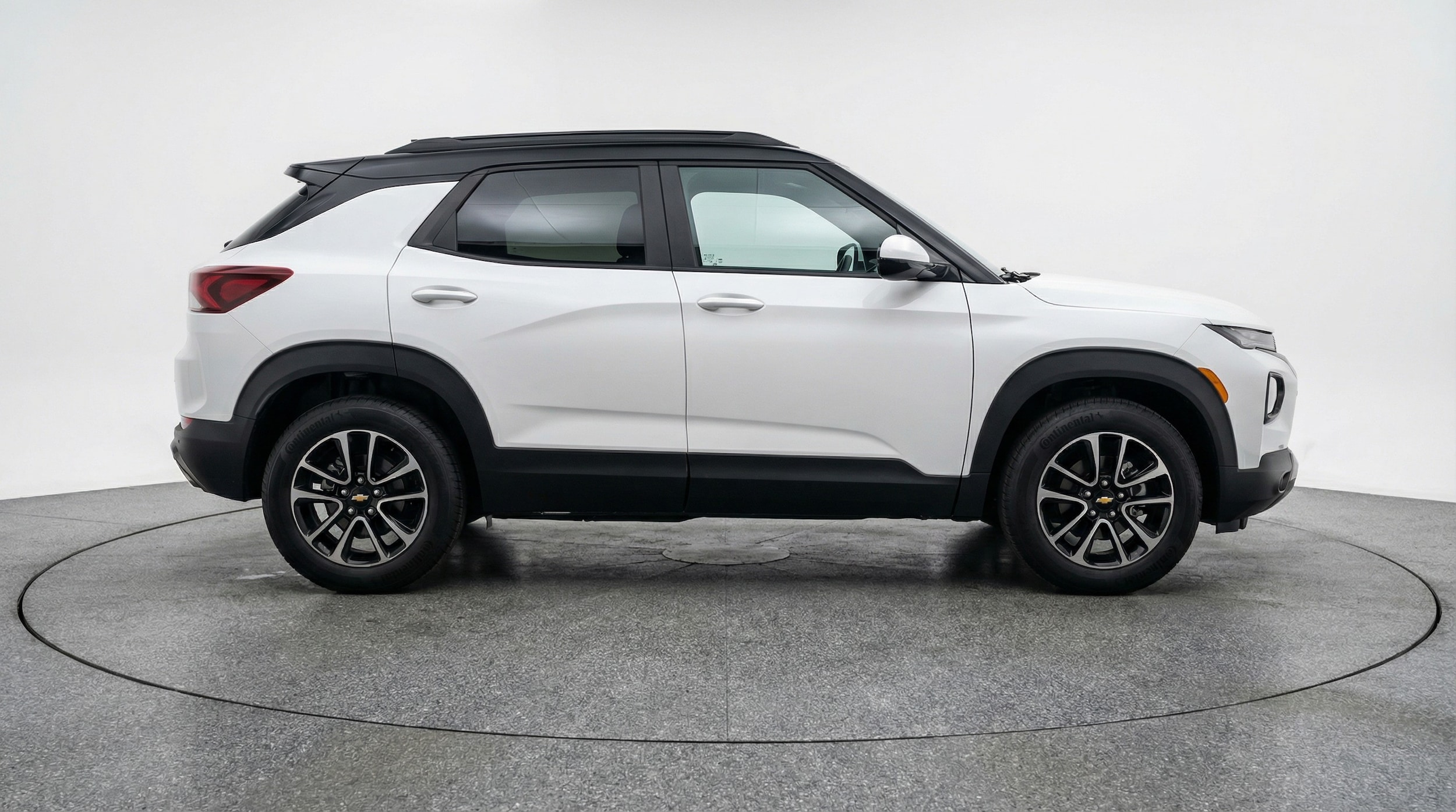 Thumbnail: 2025 Chevrolet TrailBlazer - 8